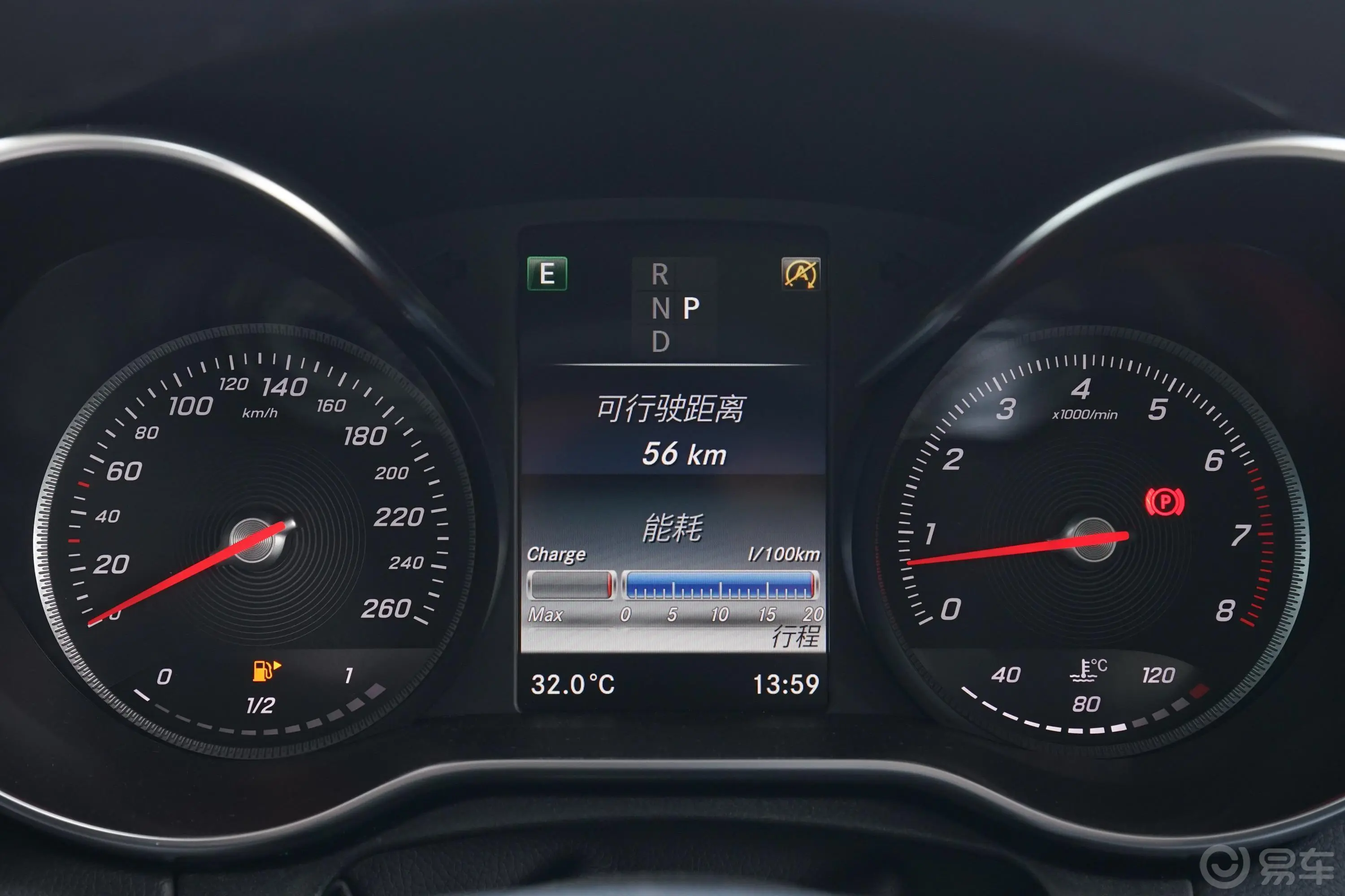 奔驰C级C 200 L 4MATIC 运动轿车内饰