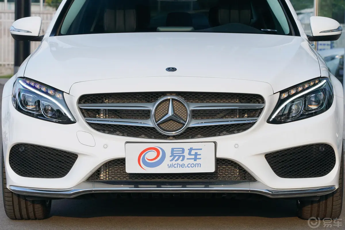 奔驰C级C 200 L 4MATIC 运动轿车外观