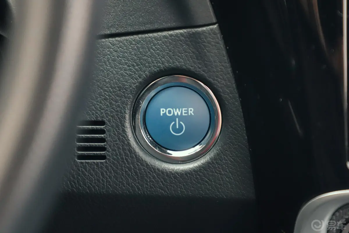 雷凌双擎 1.8H GS-V CVT 尊贵版 国V钥匙孔或一键启动按键