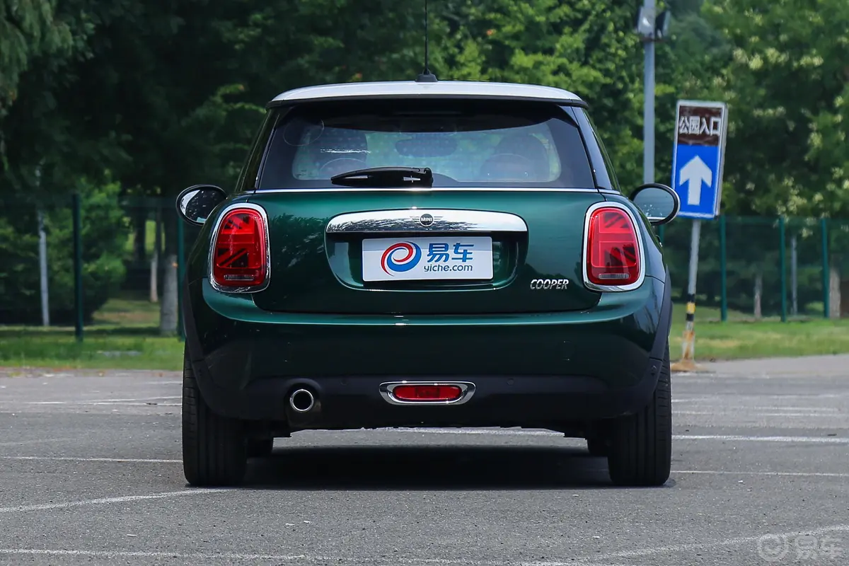 MINI1.5T COOPER 双离合 艺术家 三门版正后水平