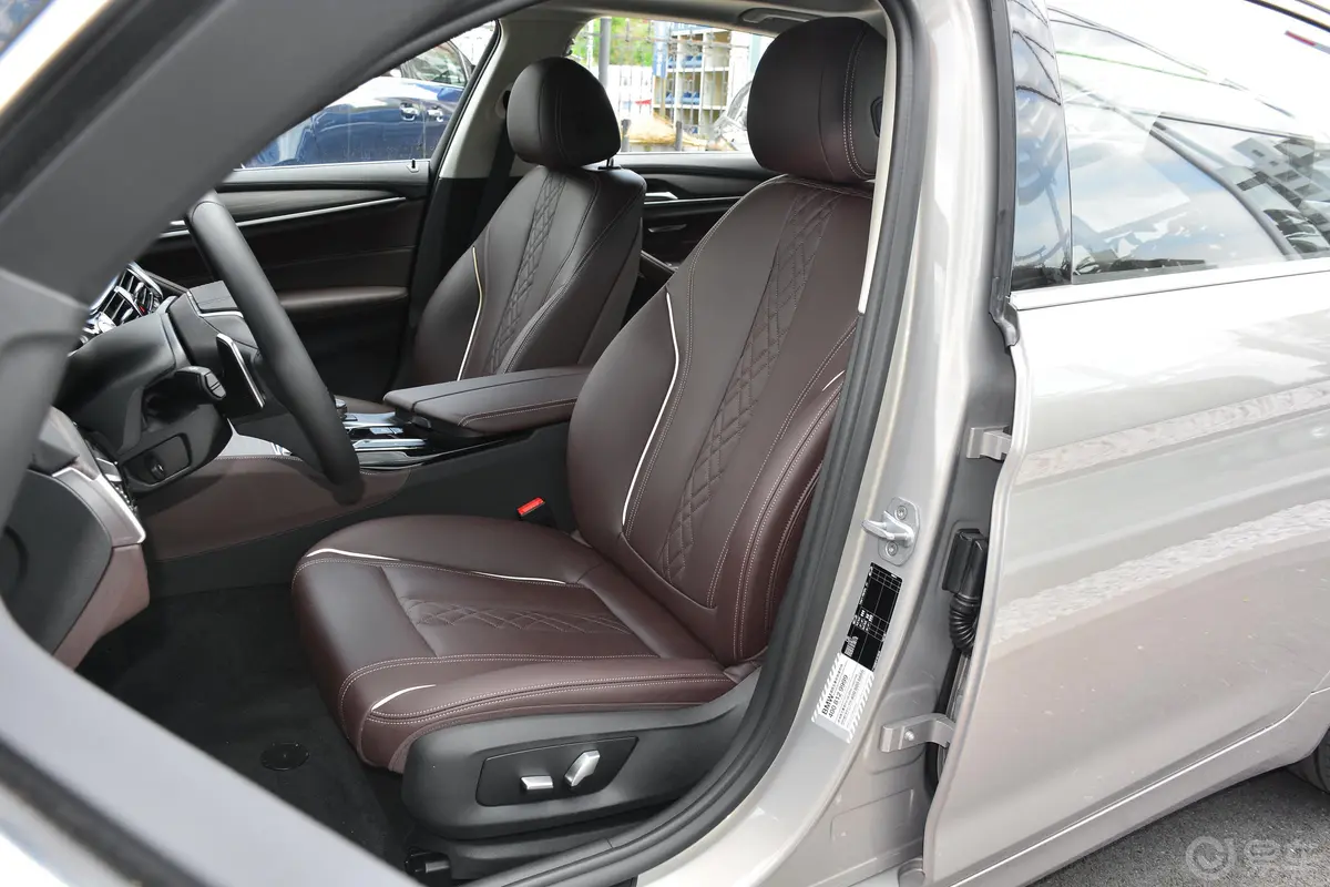 宝马5系530Li 领先版 豪华套装驾驶员座椅
