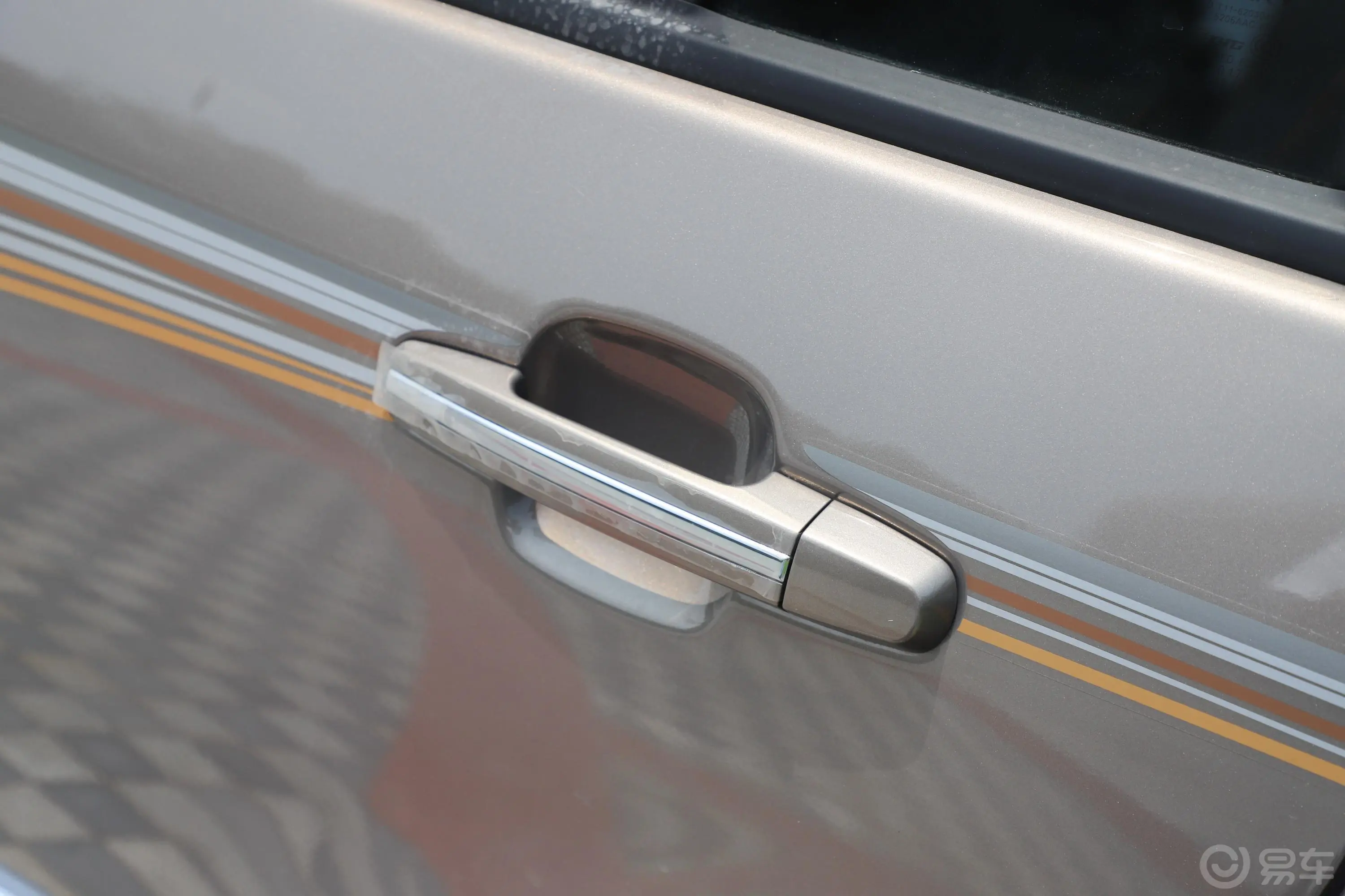 瑞虎3经典版 1.6L 手动 舒适版驾驶员侧后门把手