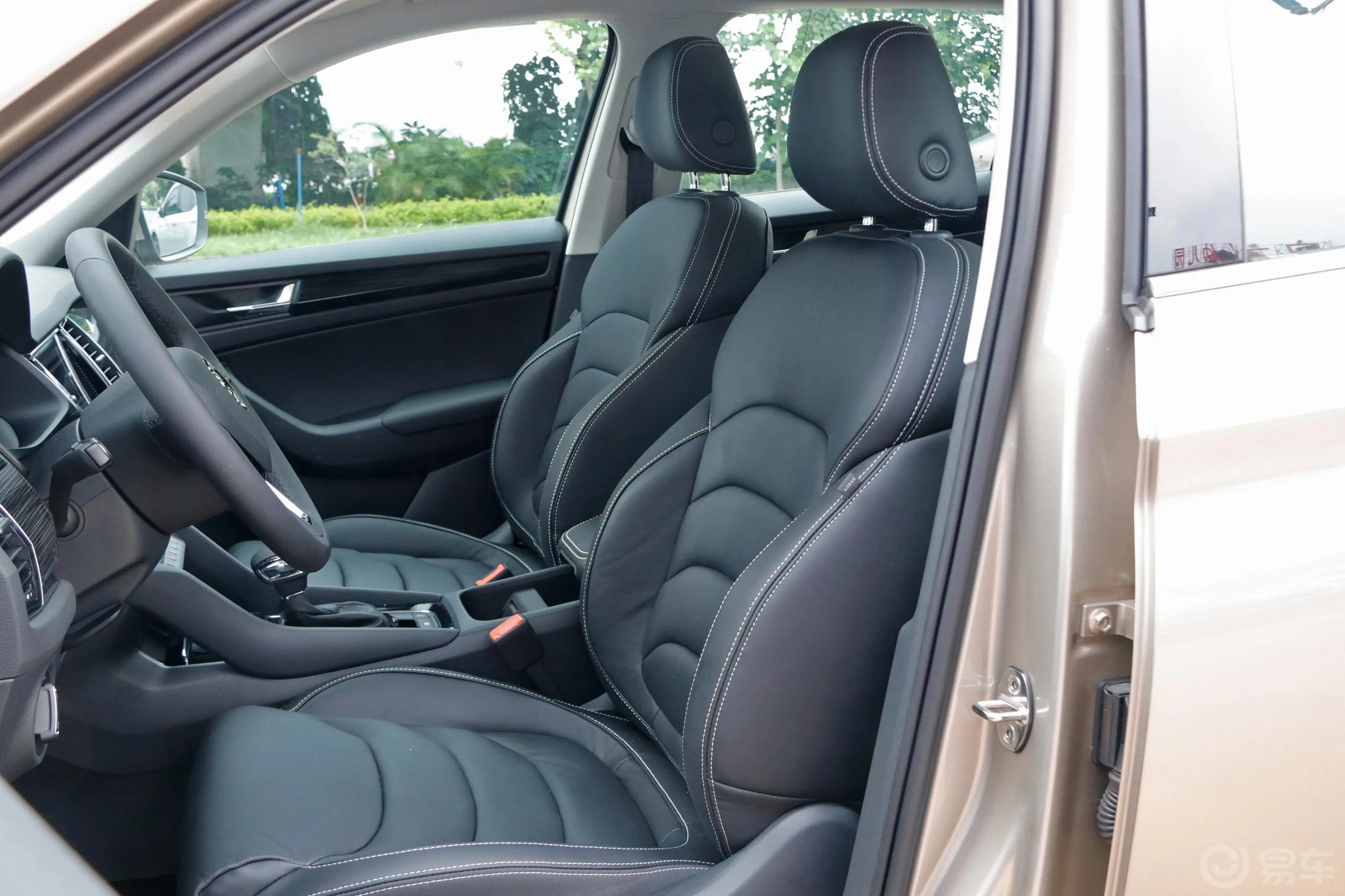 柯迪亚克改款 TSI330 两驱 豪华优享版 7座驾驶员座椅