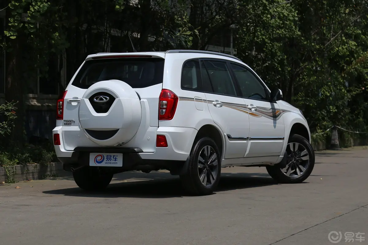 瑞虎3经典版 1.6L CVT 精英版侧后45度车头向右水平