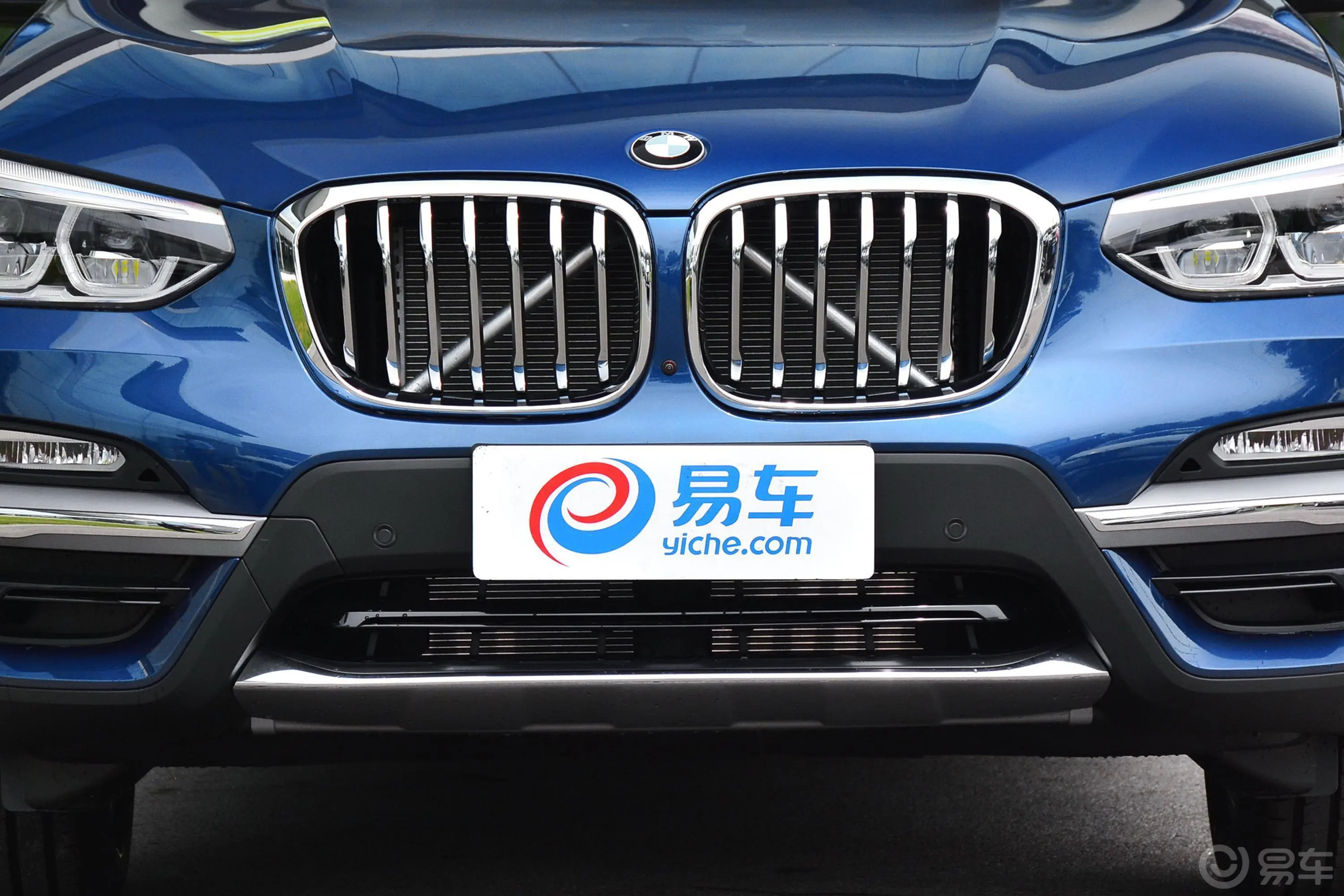 宝马X3xDrive 25i 豪华套装 国V外观