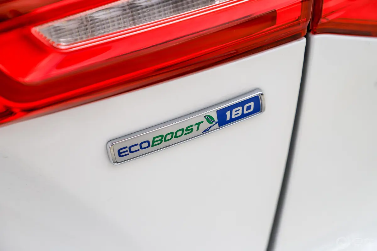 福克斯三厢 EcoBoost180 手自一体 锋耀版 国V外观