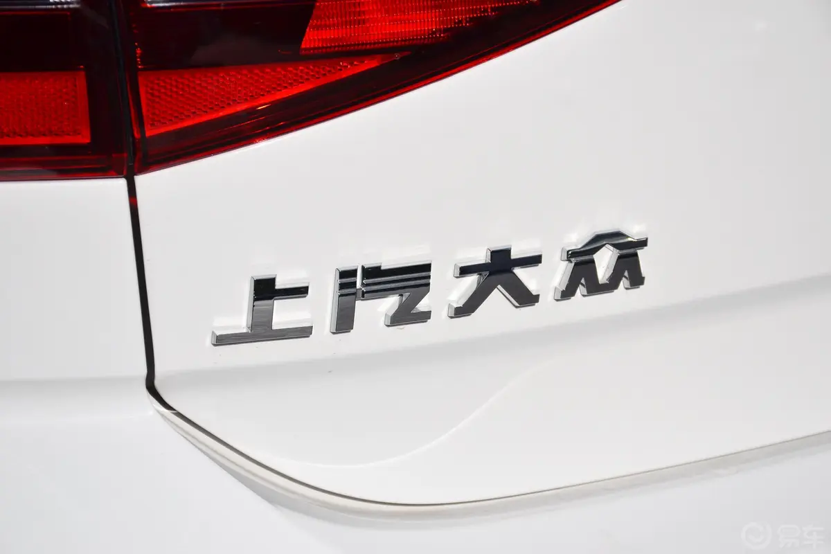 凌渡280TSI 双离合 豪华版 国V外观