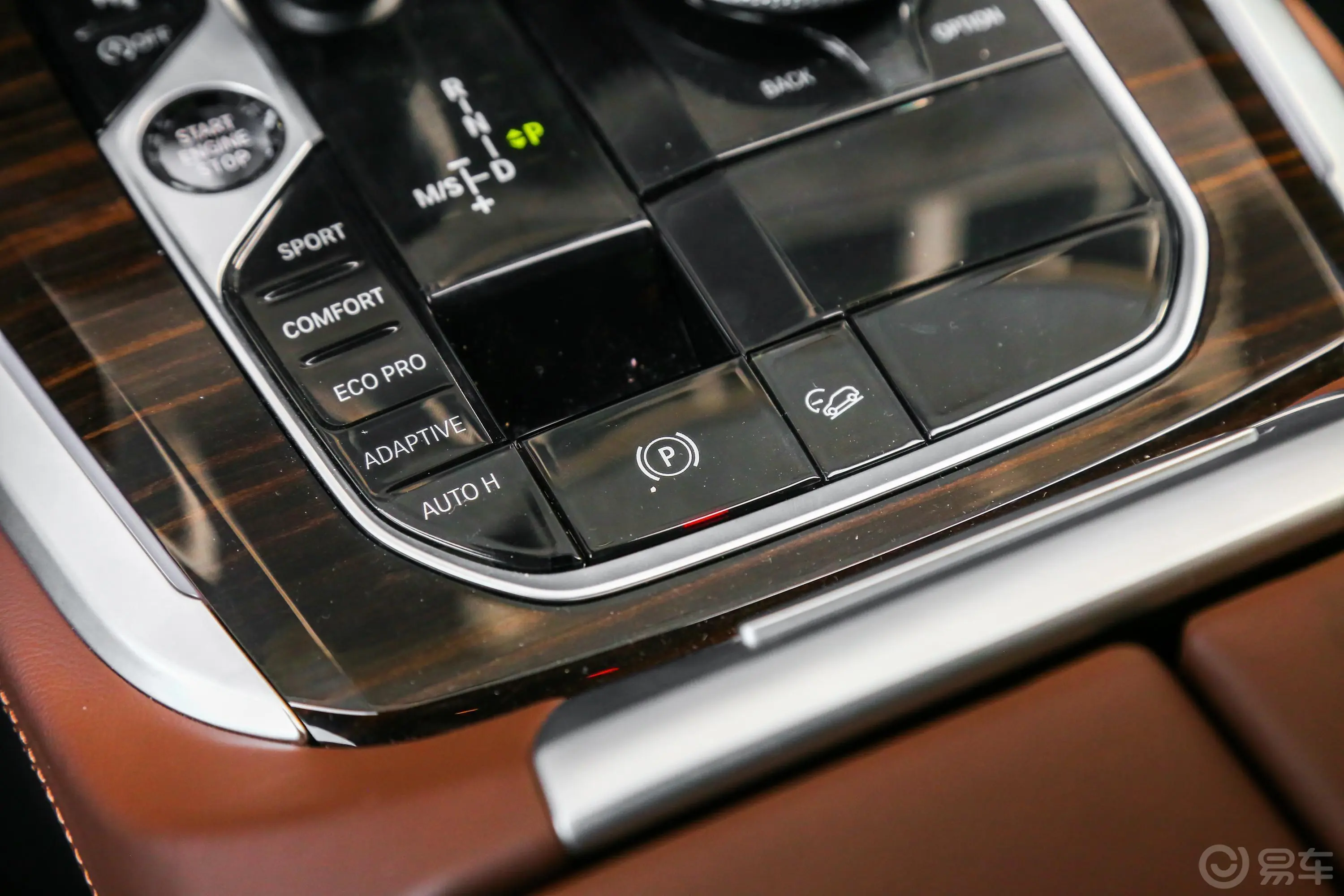 宝马X5(进口)xDrive40i 尊享版 M运动套装驻车制动