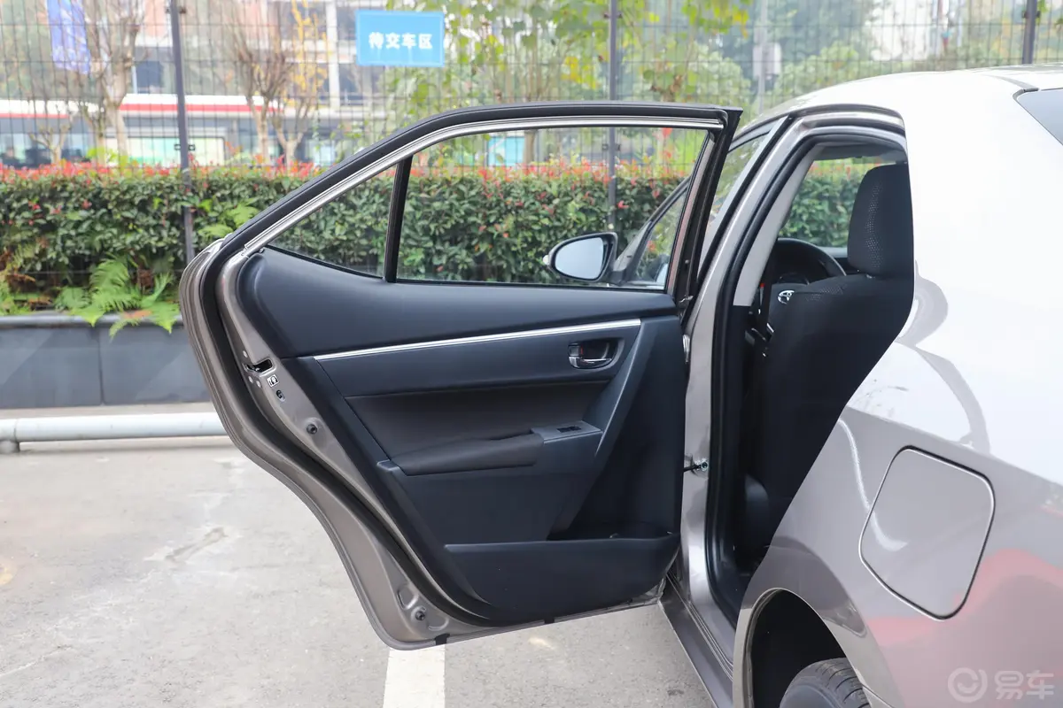 卡罗拉改款 1.2T CVT GL-i 国V驾驶员侧后车门