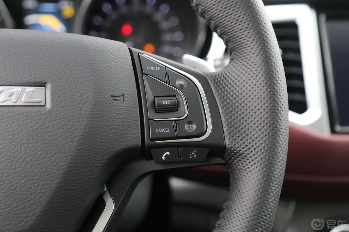 哈弗H6 Coupe红标 1.5GDIT 双离合 两驱 豪华版右侧方向盘功能按键