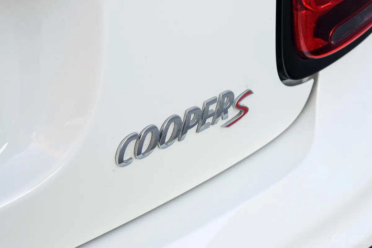 MINI2.0T COOPER S 双离合 赛车手 五门版外观