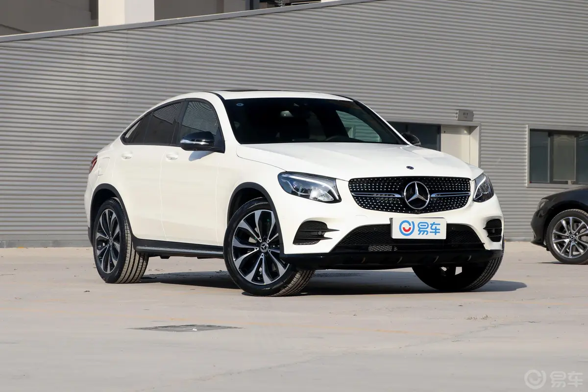 奔驰GLC轿跑GLC 260 4MATIC 轿跑SUV外观