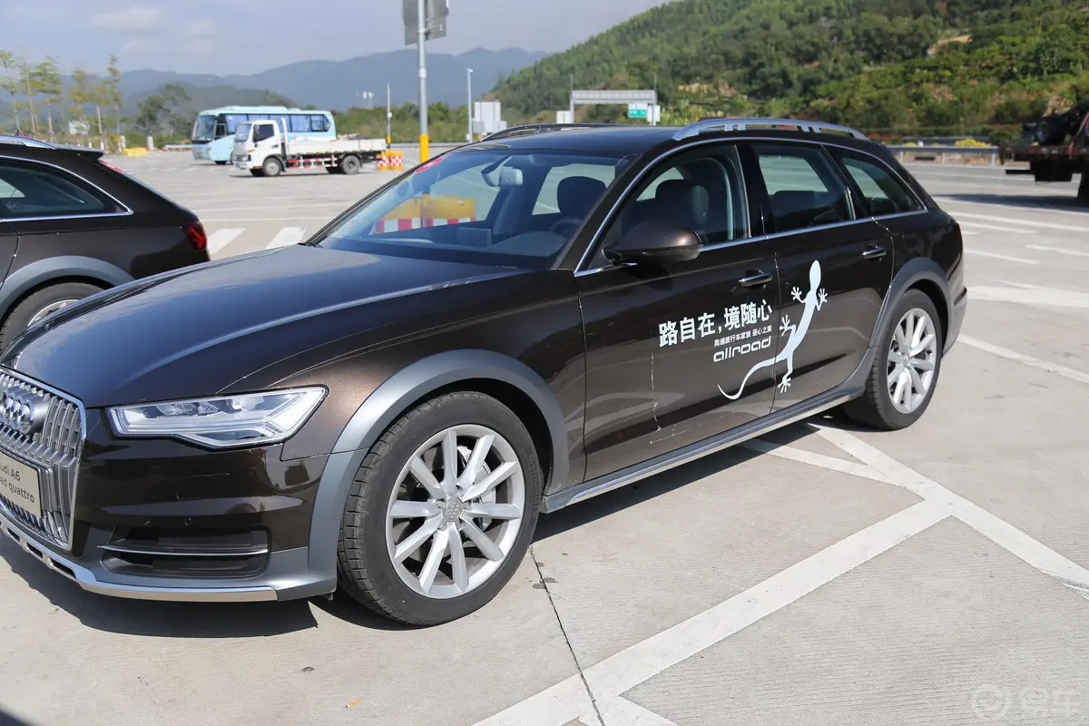 奥迪A63.0T allroad quattro外观