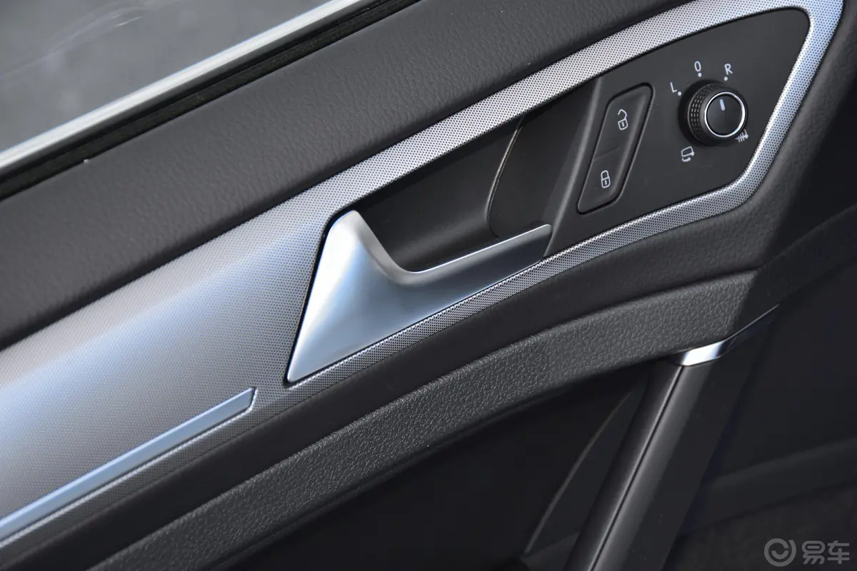 高尔夫280TSI 双离合 舒适型 国V内饰