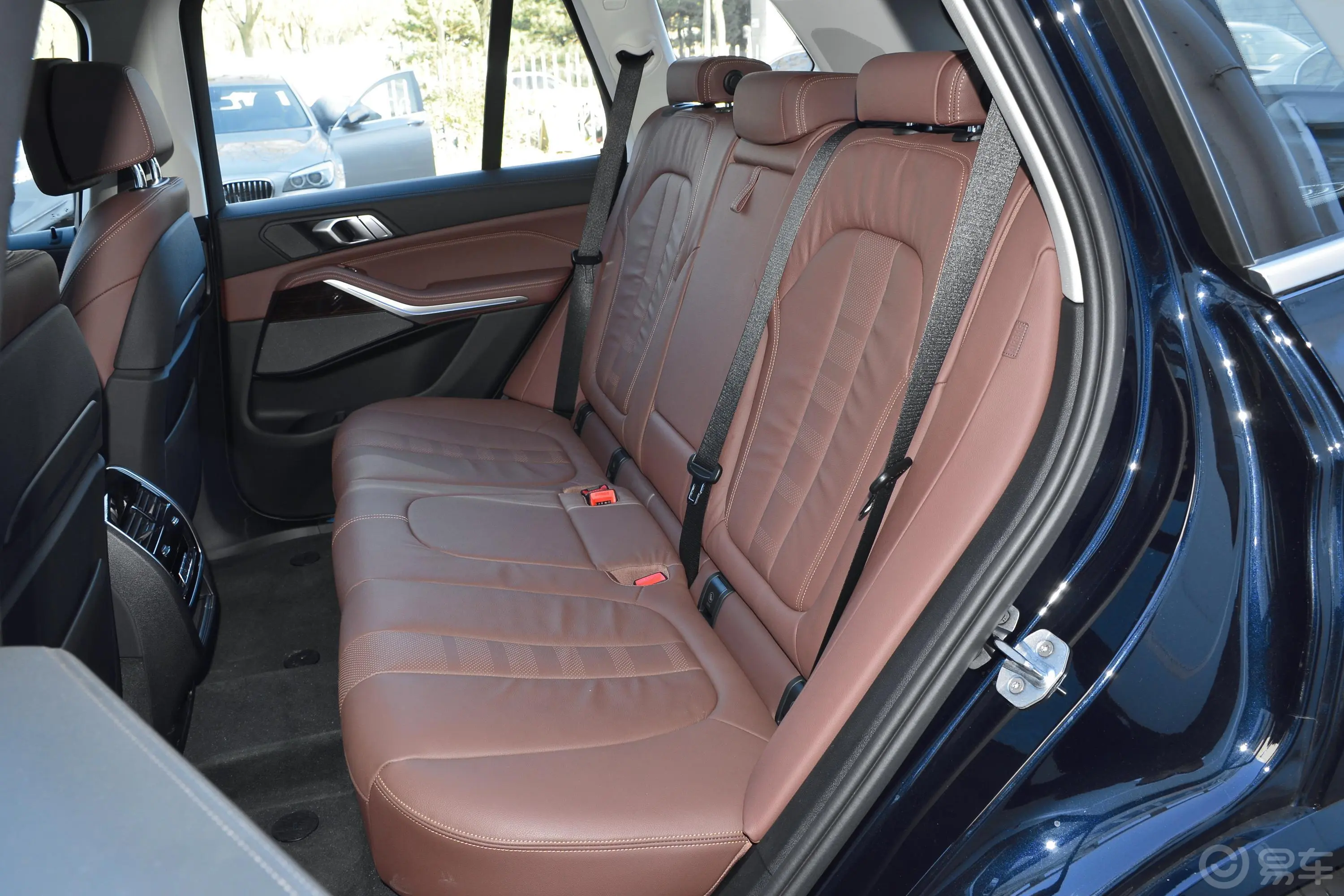宝马X5(进口)xDrive40i 尊享版 M运动套装后排座椅