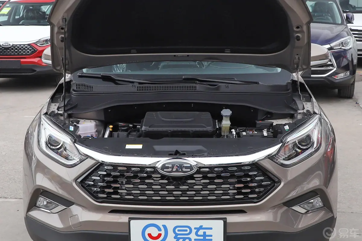 瑞风S41.6L CVT 自由版发动机舱整体