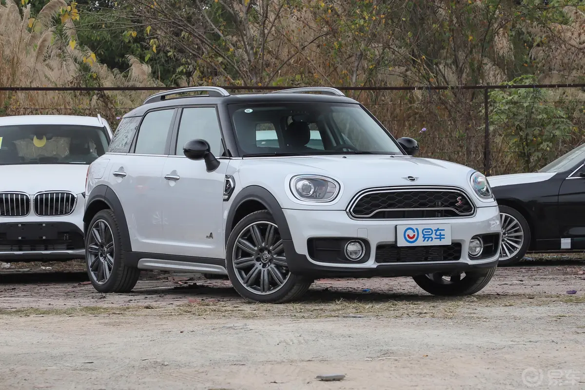 MINI COUNTRYMAN2.0T COOPER S ALL4 艺术家发动机舱整体