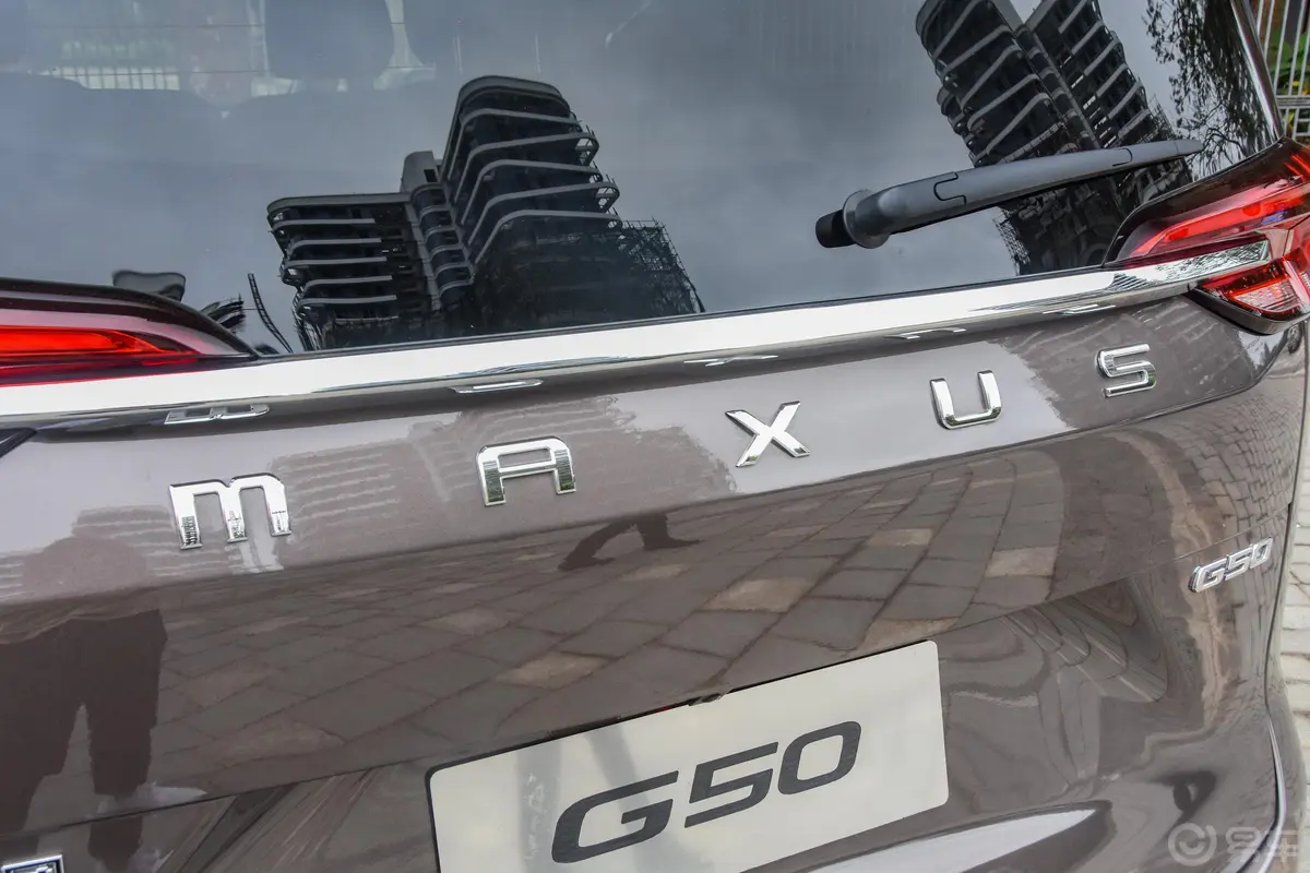 大通G50首发版 1.5TGI 双离合 豪华版 6座外观