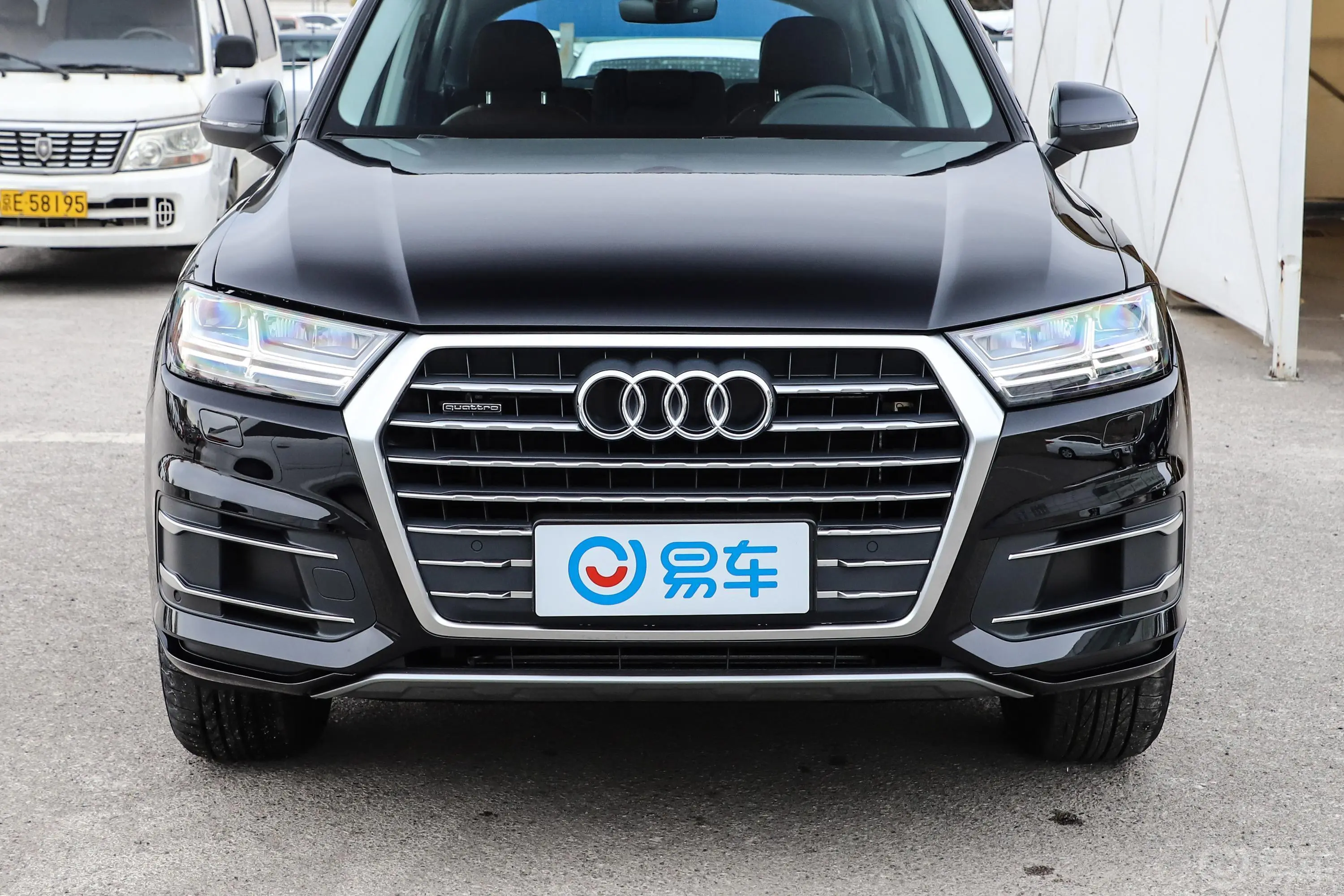 奥迪Q745 TFSI 舒适版外观