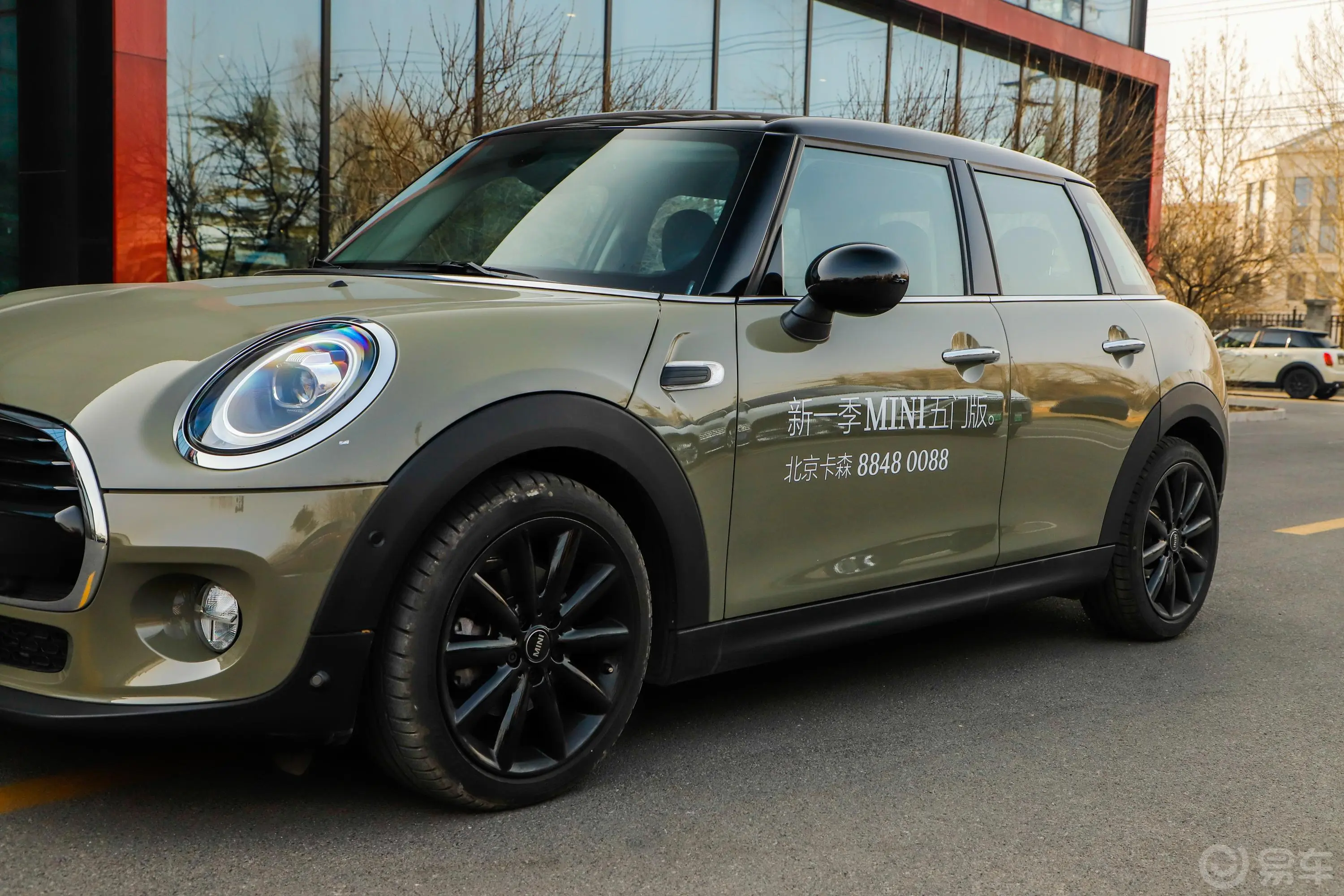 MINI1.5T COOPER 双离合 艺术家 五门版外观