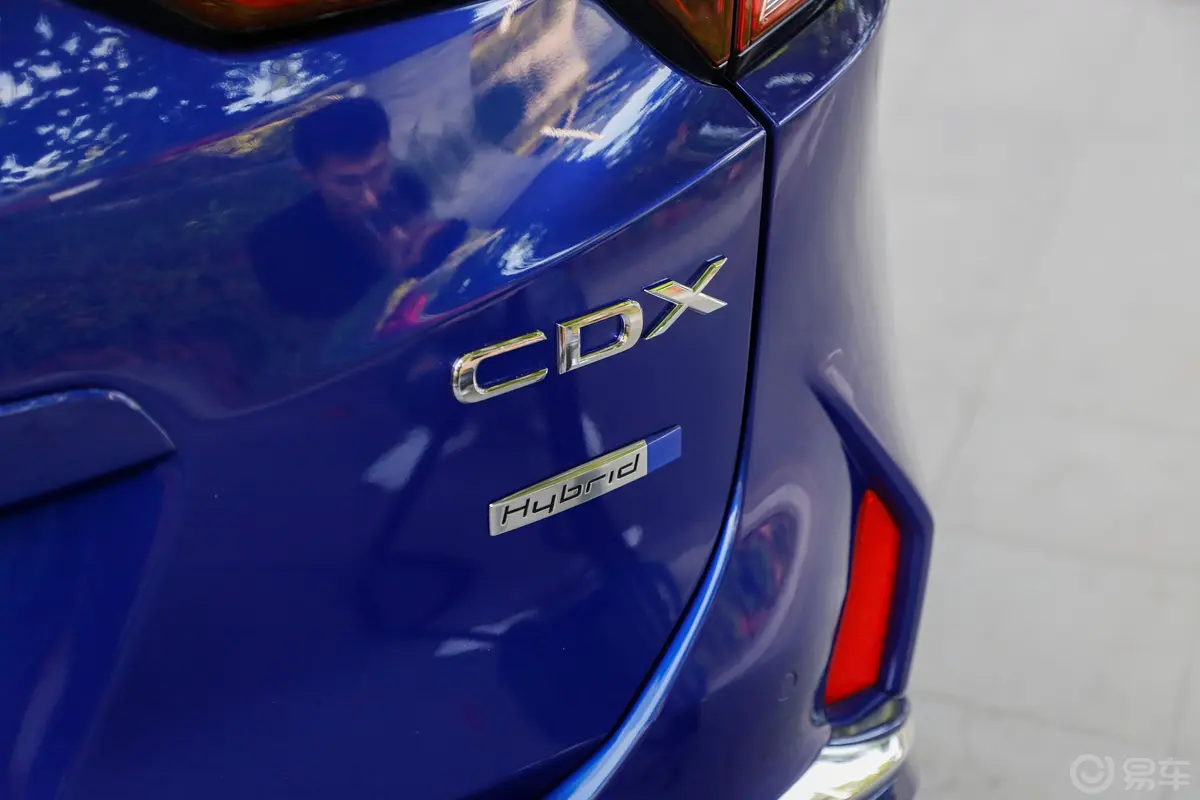 讴歌CDXSport Hybrid 2.0L 两驱 质享版外观