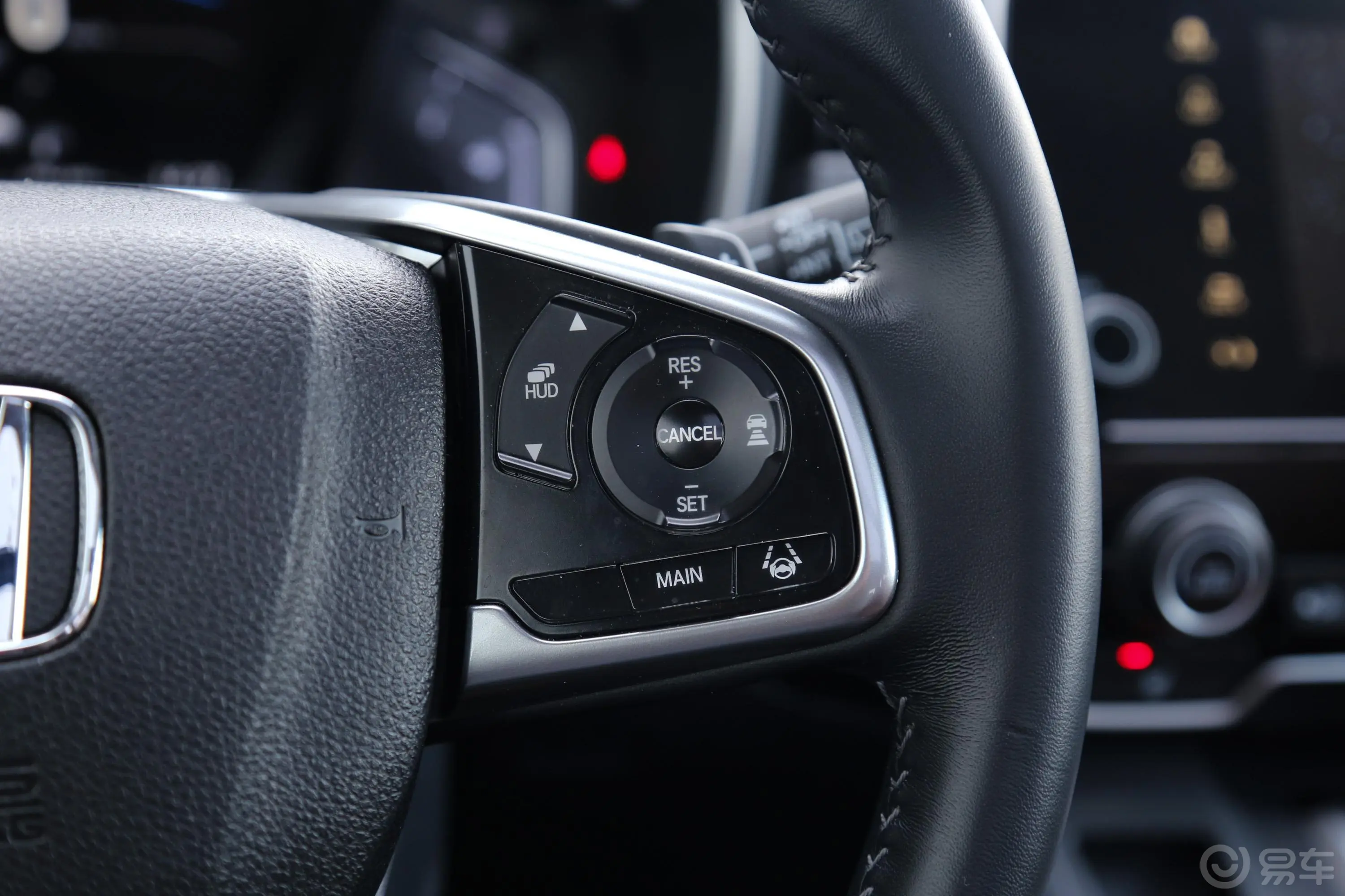 本田CR-V混动 2.0L 两驱 净致版 国V右侧方向盘功能按键