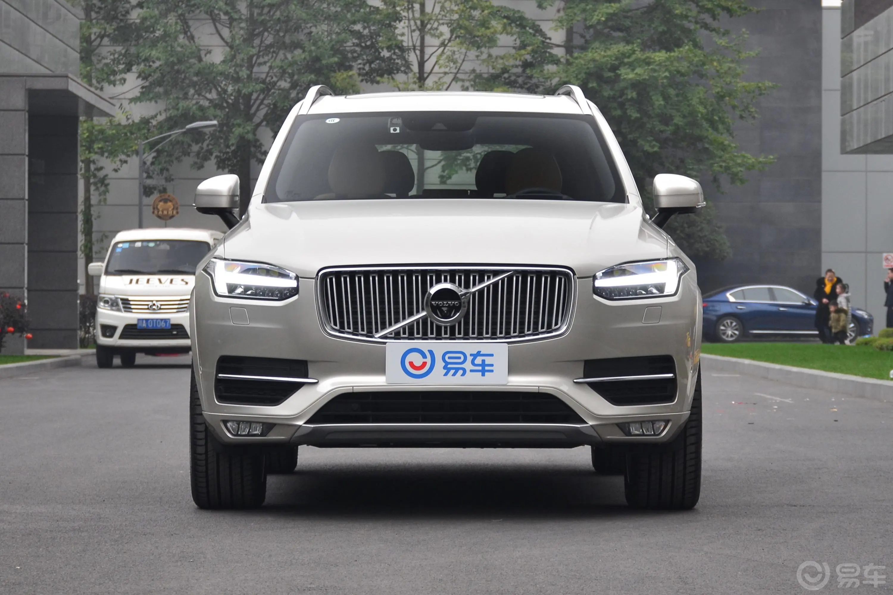 沃尔沃XC90T6 智雅版 7座 国Ⅴ正前水平