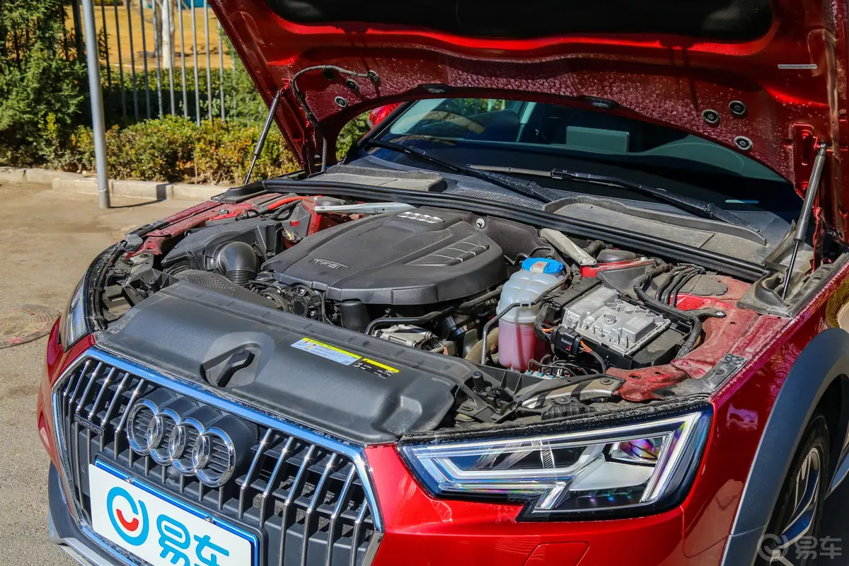 奥迪A4(进口)45TFSI allroad quattro 运动版外观