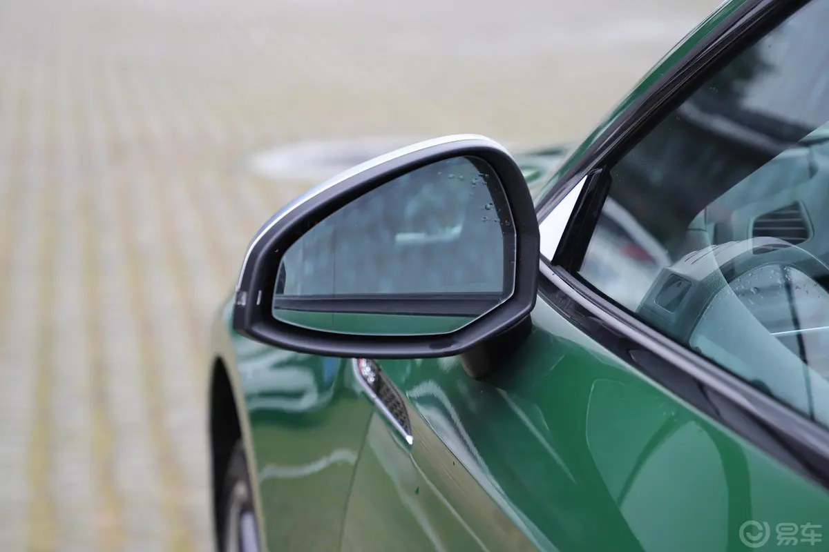 奥迪RS 52.9T Coupe外观