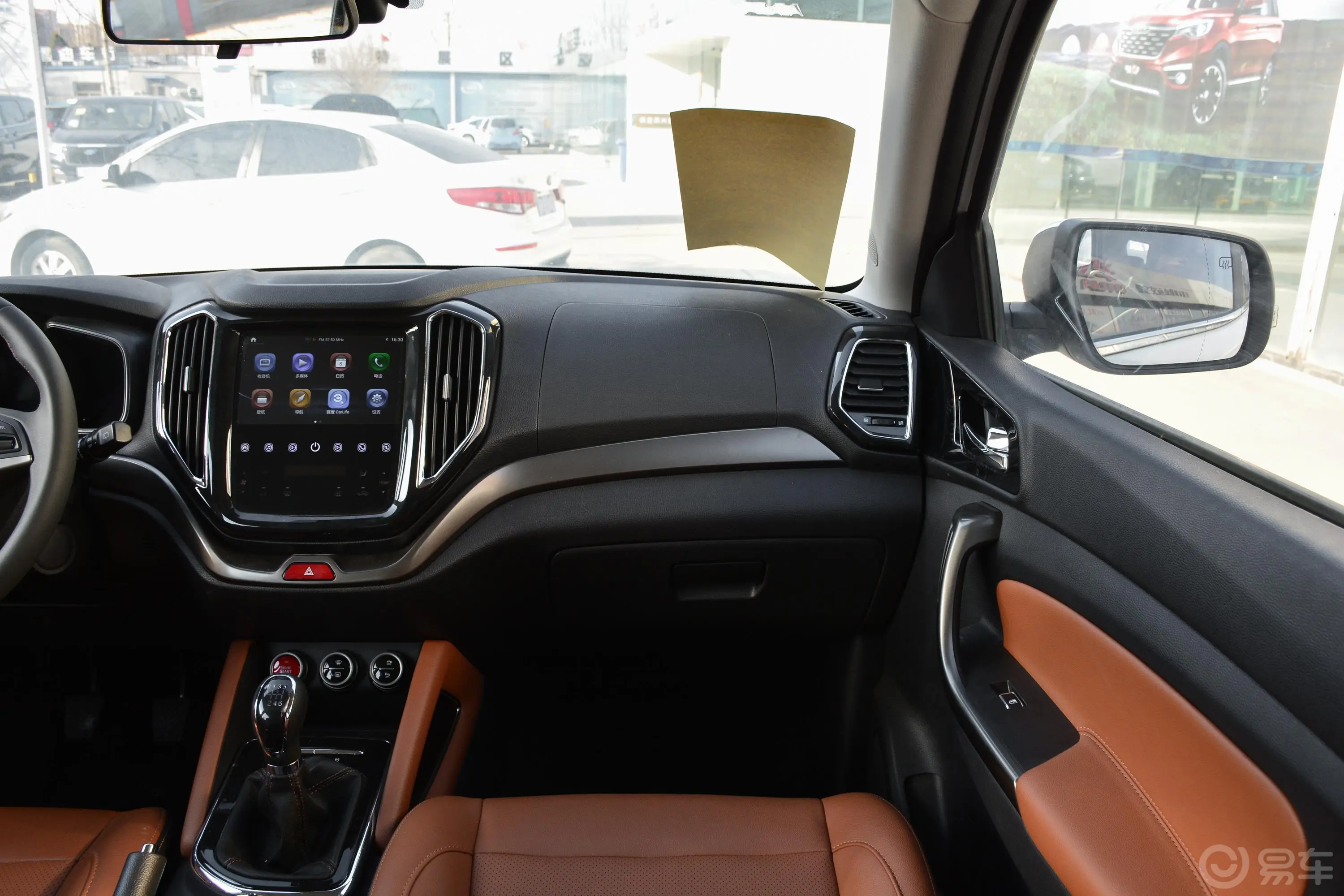 长安欧尚CX70CX70T 1.5T 手动 豪擎版副驾驶位区域