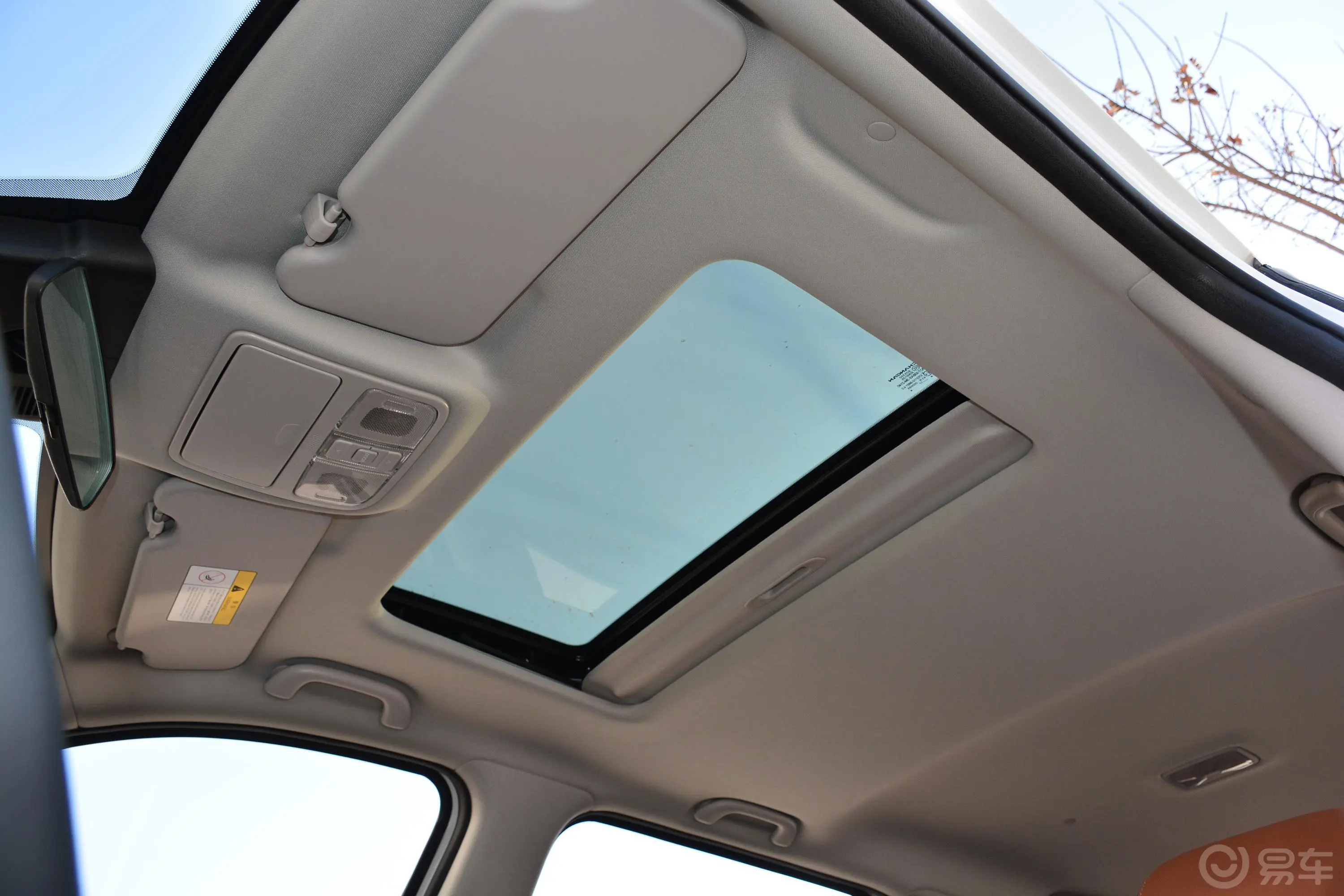 长安欧尚CX70CX70T 1.5T 手动 豪擎版天窗内拍关闭