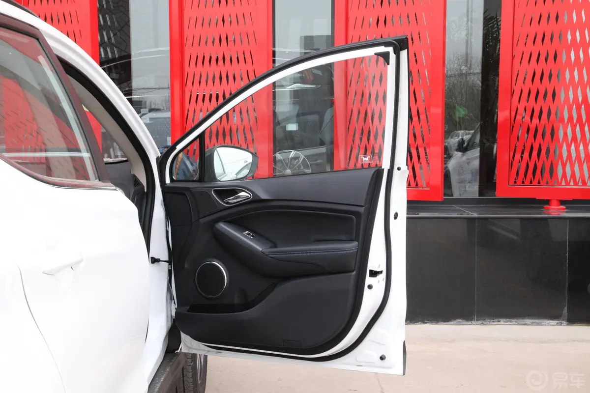 元新能源EV360 智联领享版副驾驶员车门