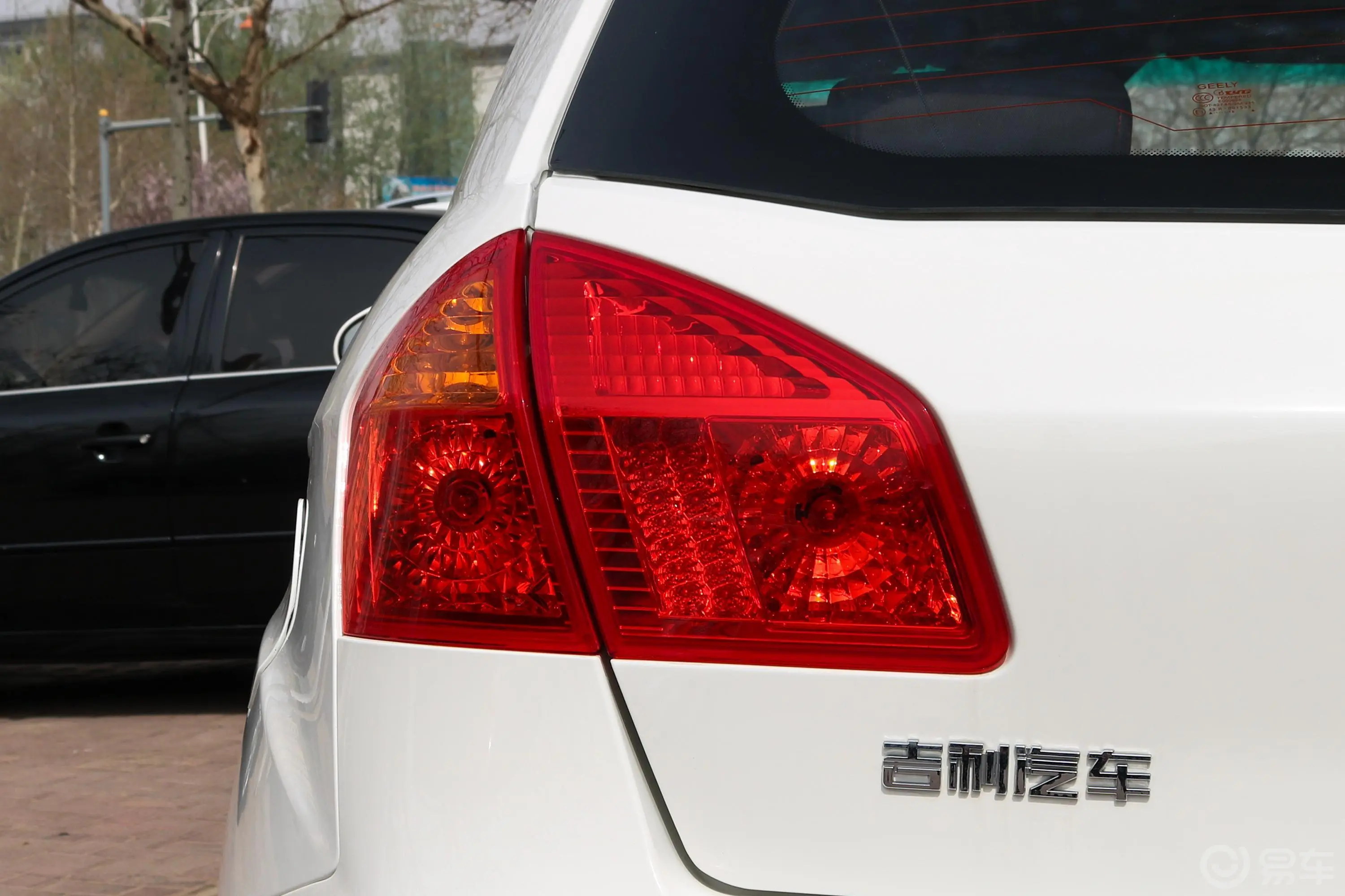 全球鹰K27300km 舒适版外观