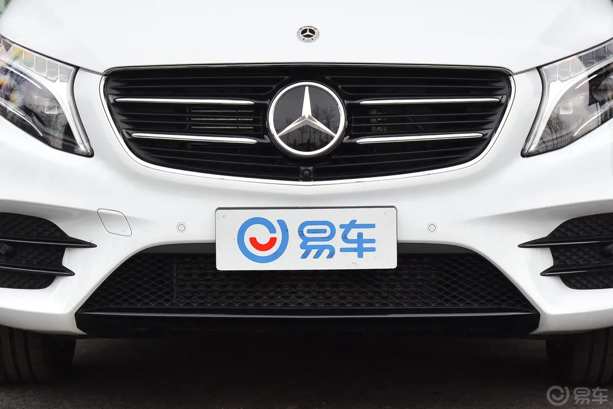 奔驰V级V 260 AMG 运动版外观