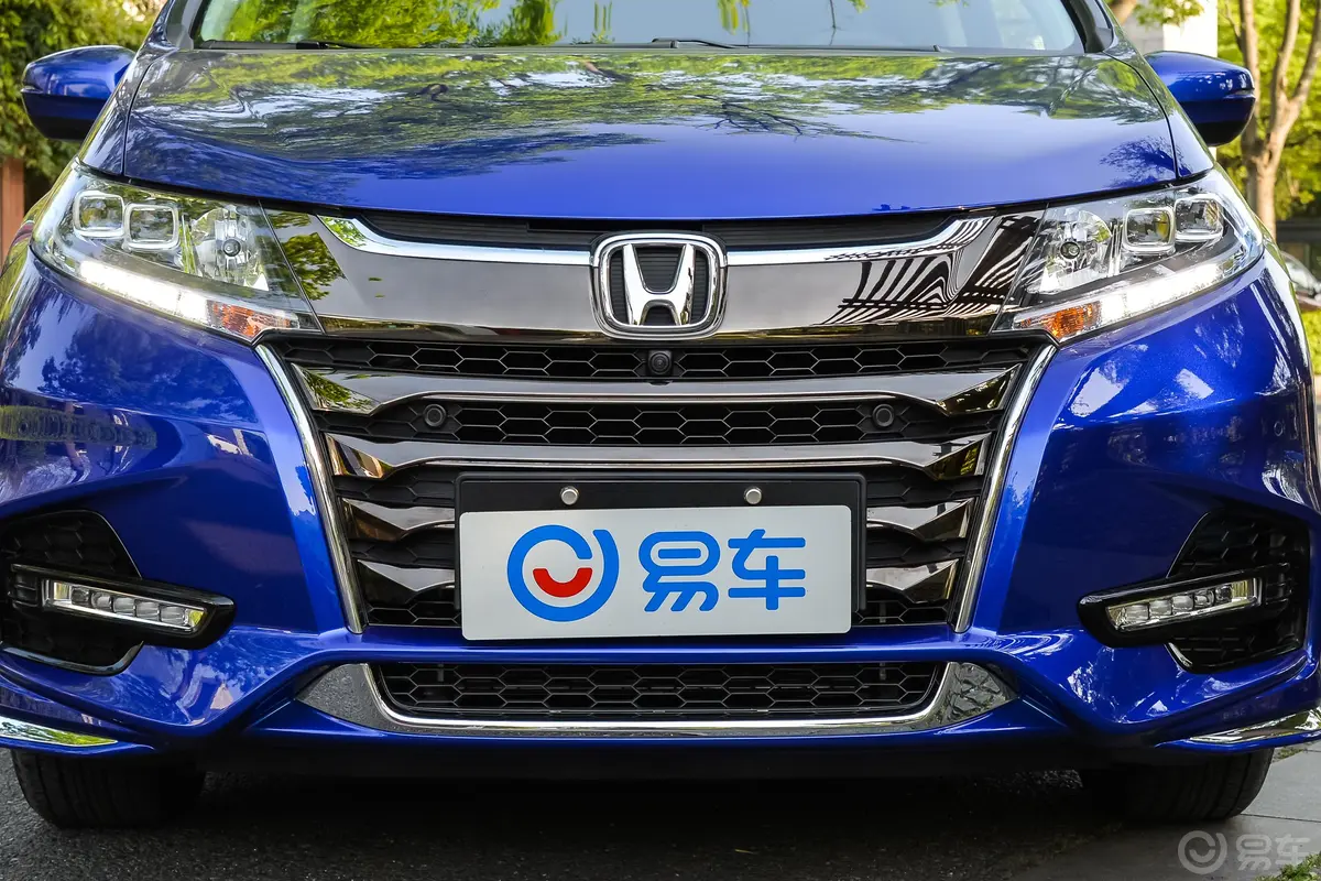 奥德赛2.0L E-CVT 锐·至臻版外观