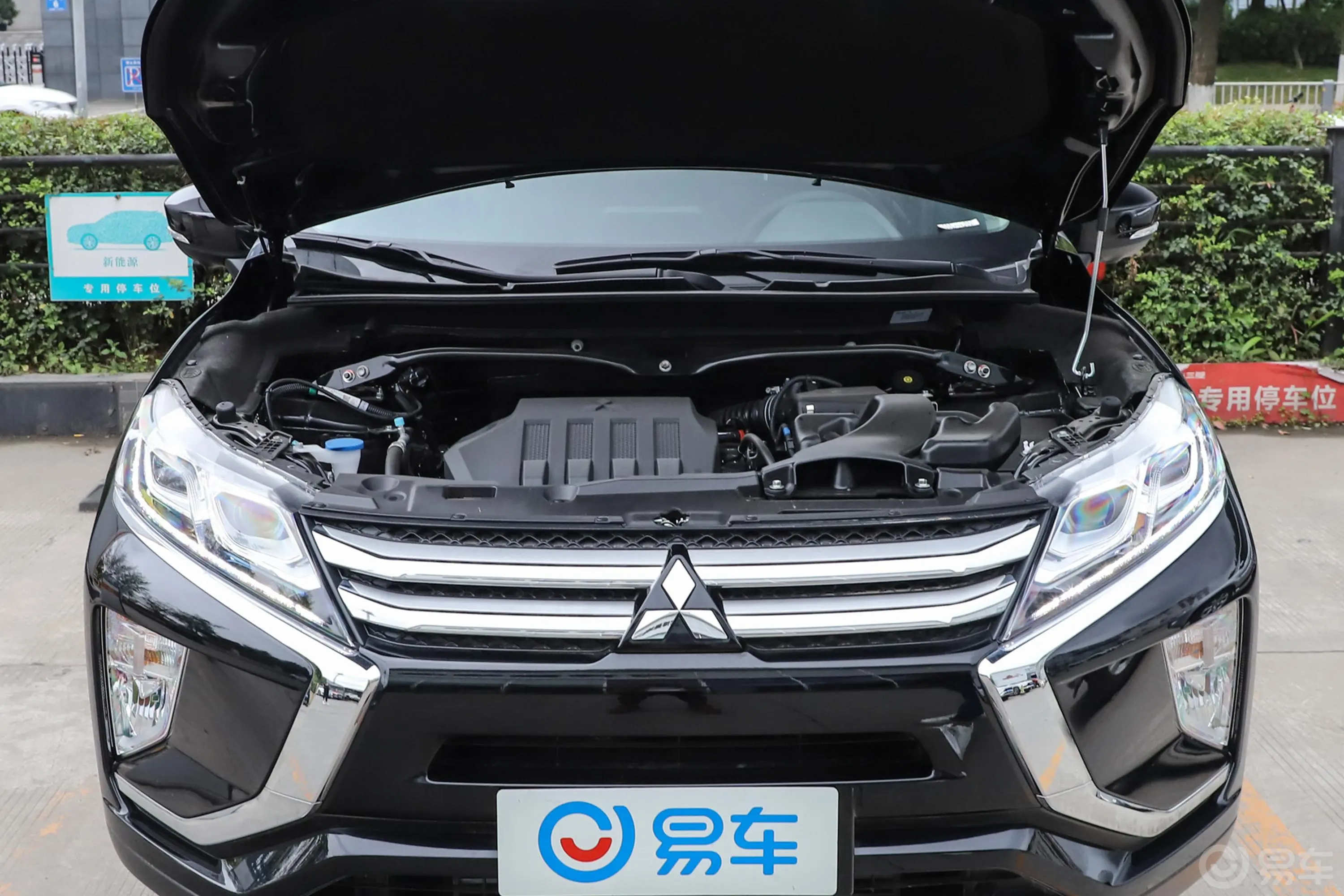 奕歌1.5T CVT 两驱 信念版 国V发动机舱整体