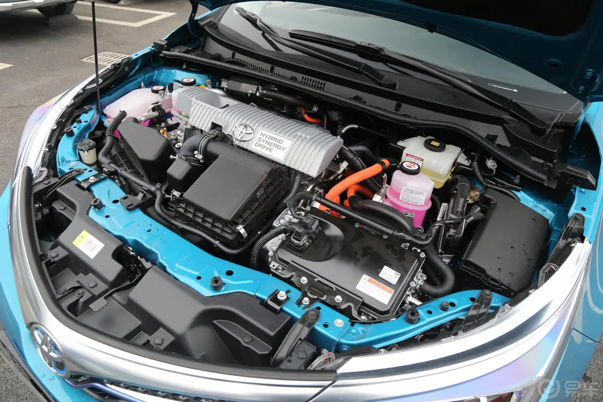 卡罗拉 双擎E+1.8L E-CVT 豪华版动力底盘