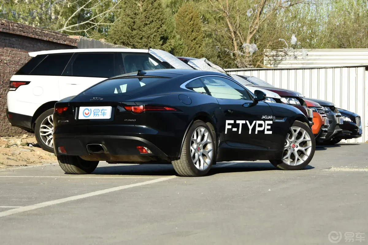 捷豹F-TYPE2.0T 后驱 硬顶版外观