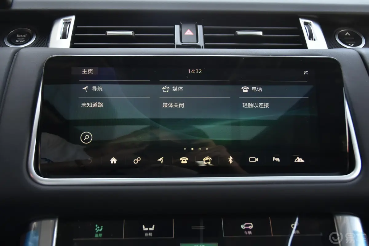 揽胜运动版3.0 V6 HSE DYNAMIC内饰