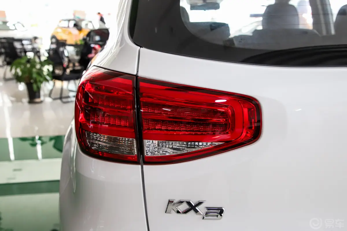KX3傲跑1.6L 手自一体 时尚天窗版外观
