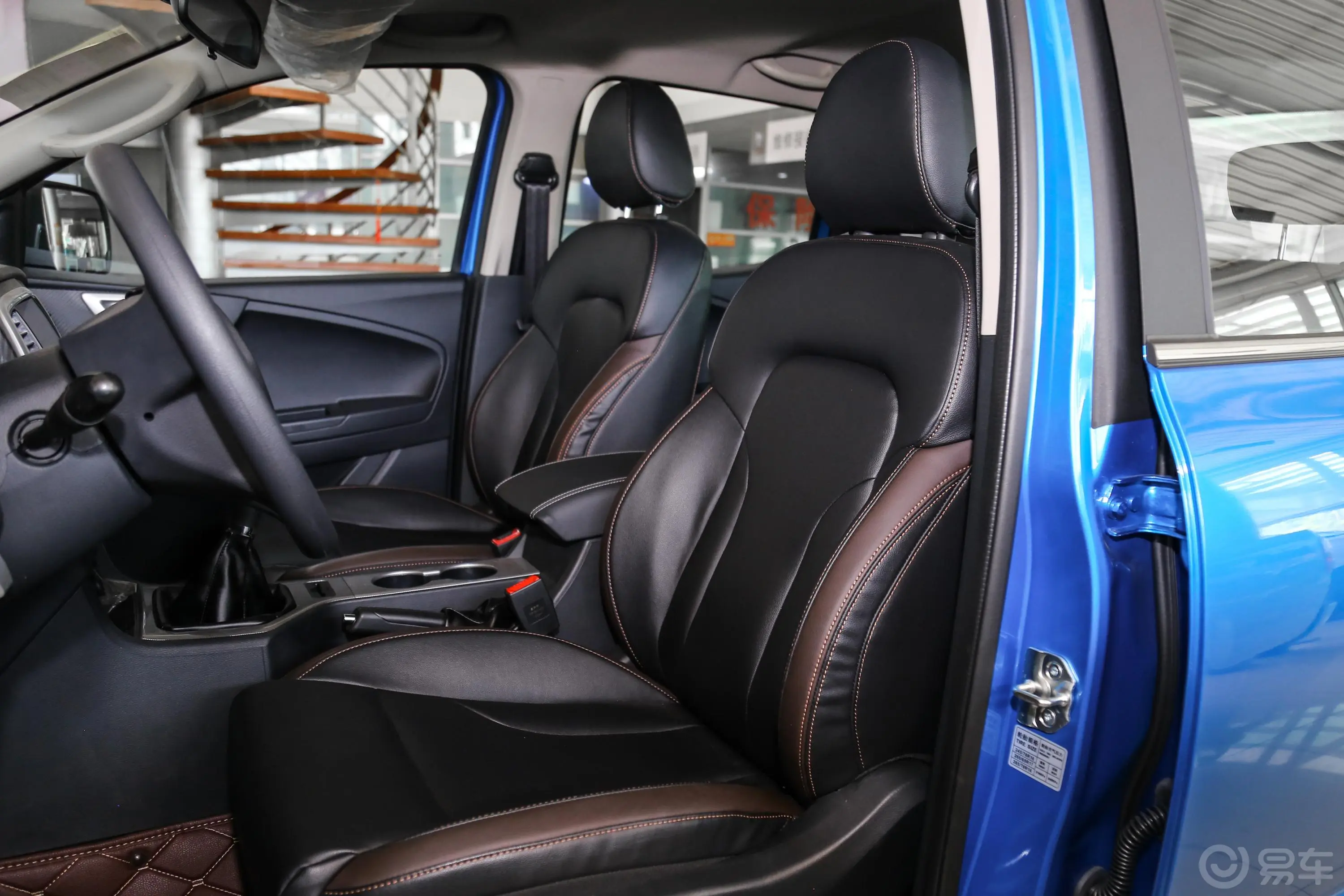 领主领主商用版 标双 2.4L 手动 两驱 豪华版 汽油 国V驾驶员座椅