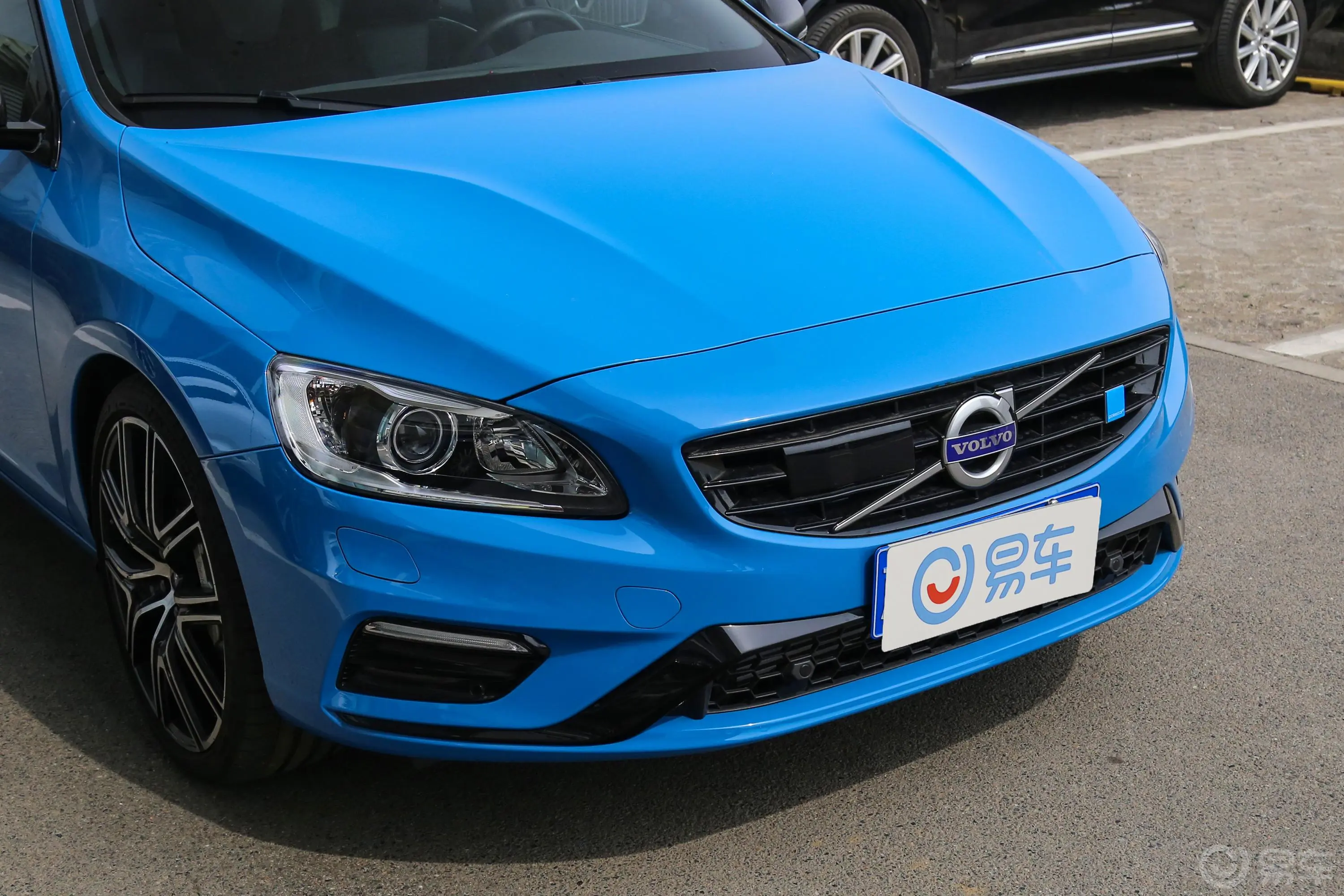 沃尔沃V60Polestar 国V尾灯侧45度俯拍