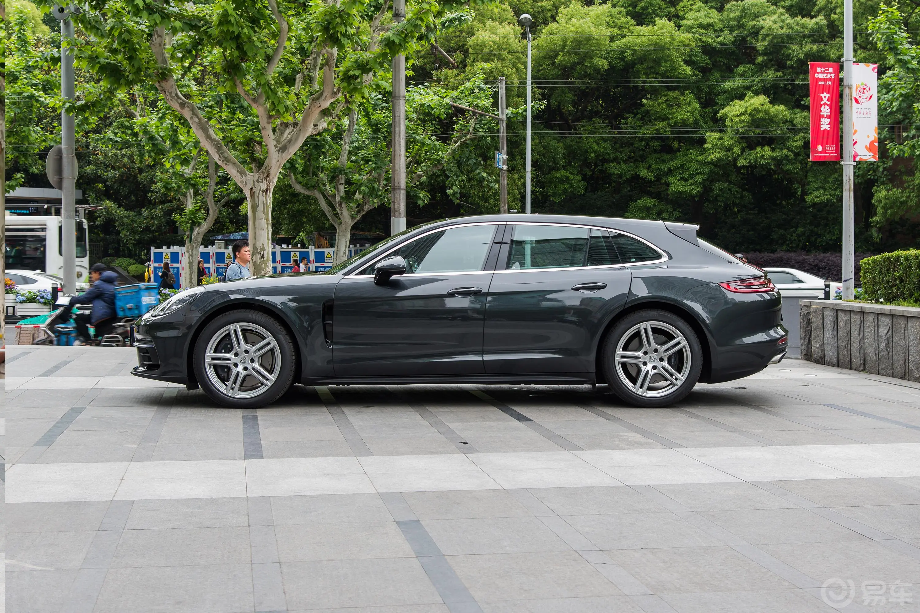 PanameraPanamera 4 Sport Turismo 3.0T外观