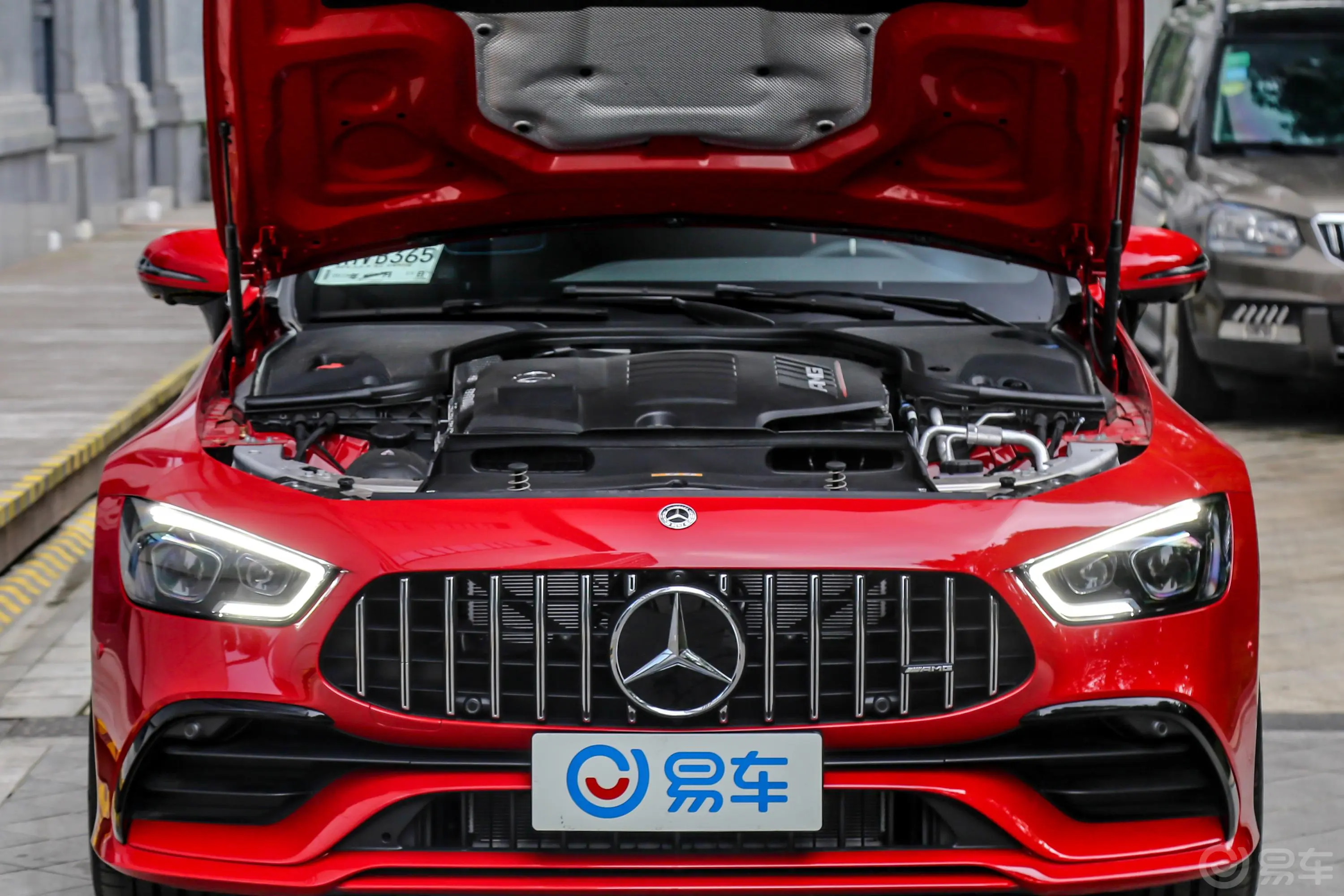 奔驰GT AMGAMG GT 53 4MATIC+ 四门跑车发动机舱整体