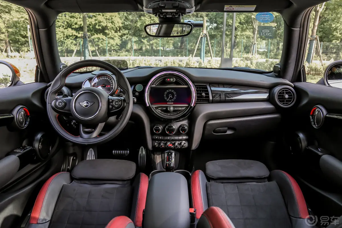 MINI JCW2.0T ALL-IN内饰