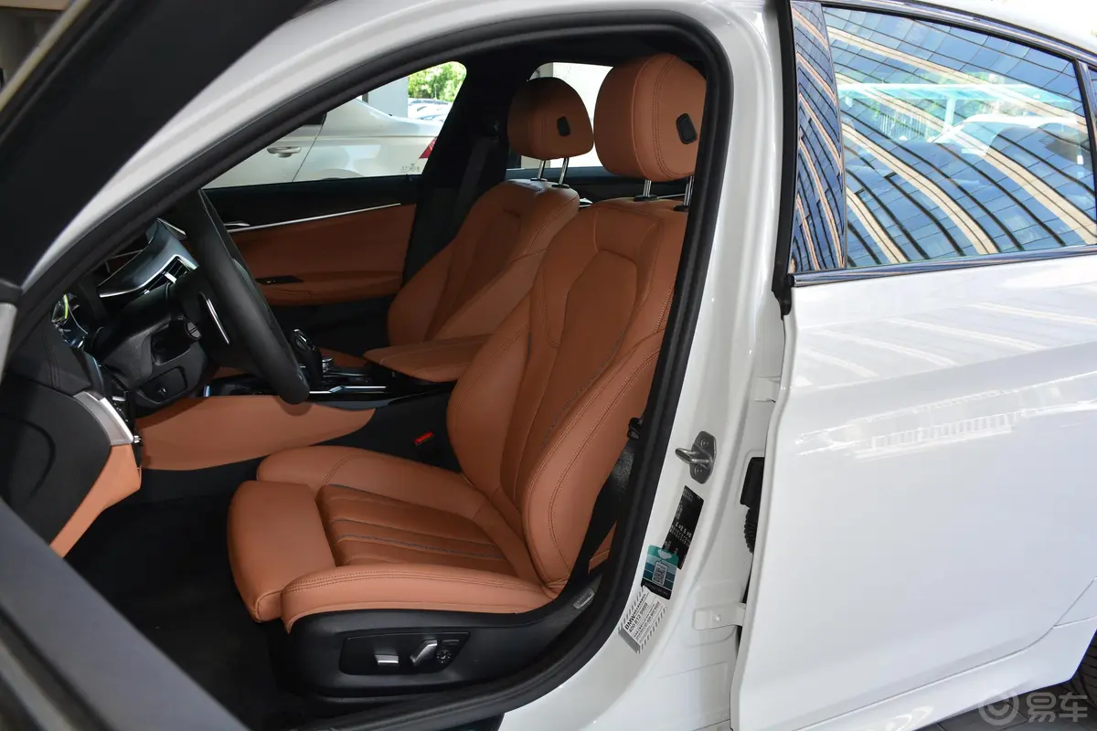 宝马5系(进口)改款 530i M运动套装驾驶员座椅