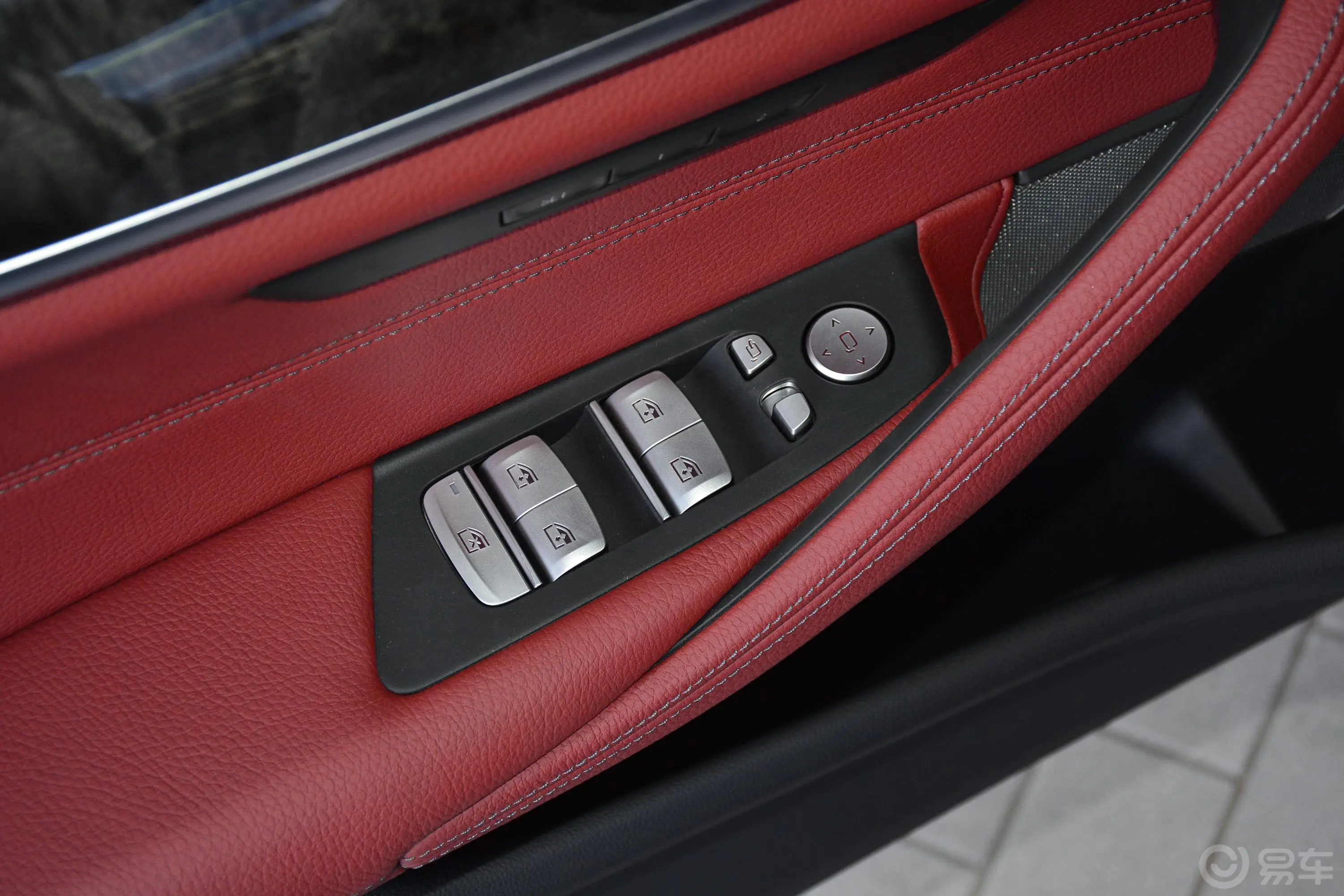 宝马5系改款 530Li 尊享型 M运动套装车窗调节整体