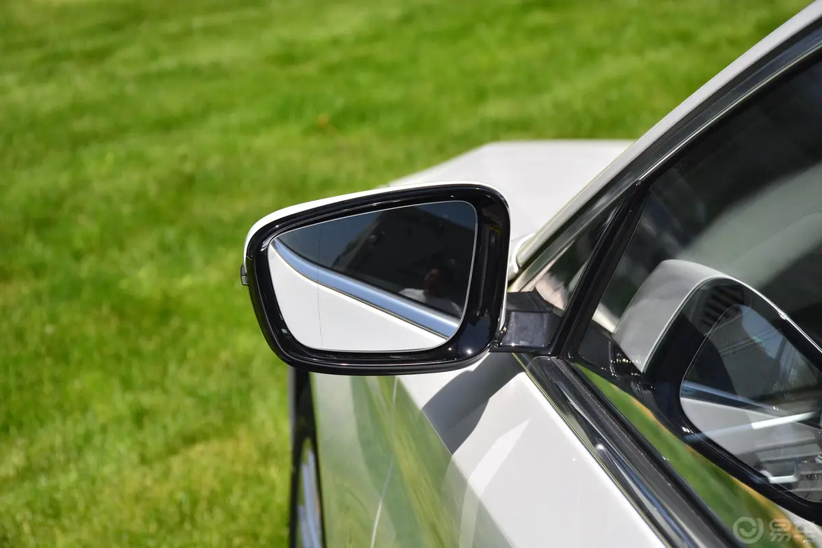 宝马5系改款 530Li 领先型 豪华套装后视镜镜面