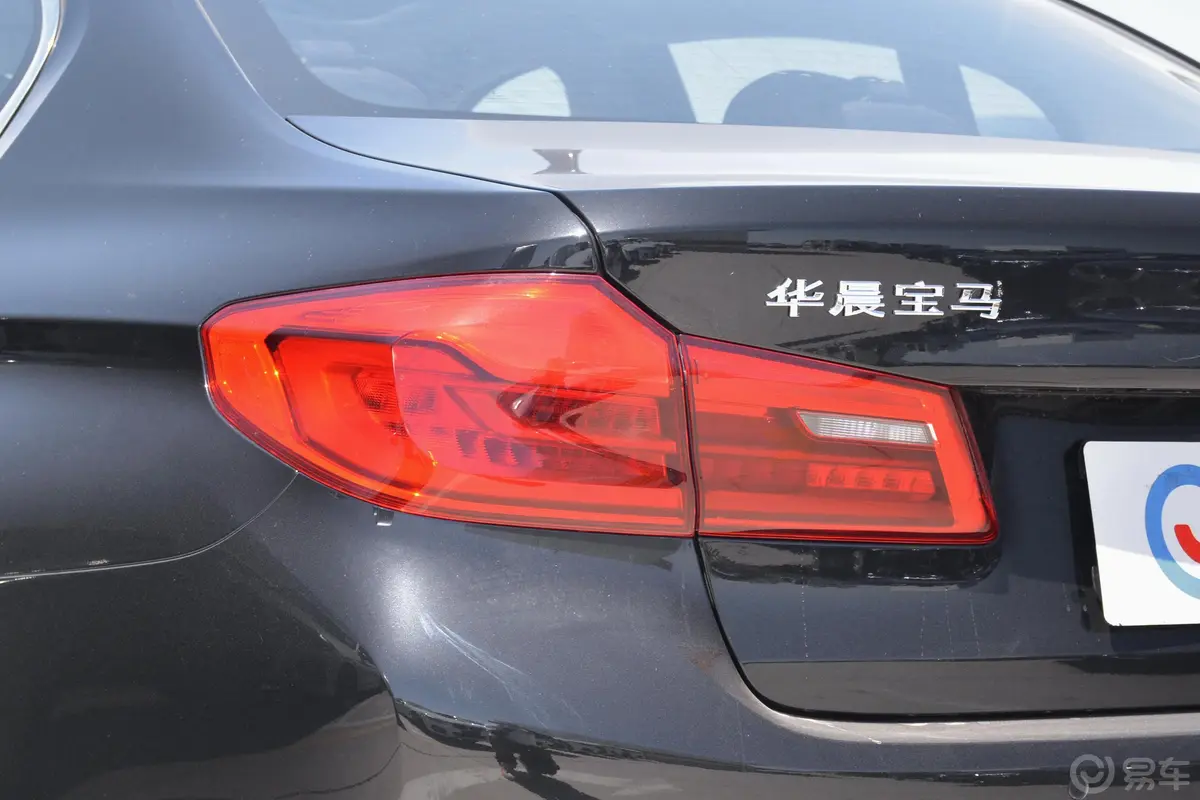 宝马5系改款 540Li 行政型外观