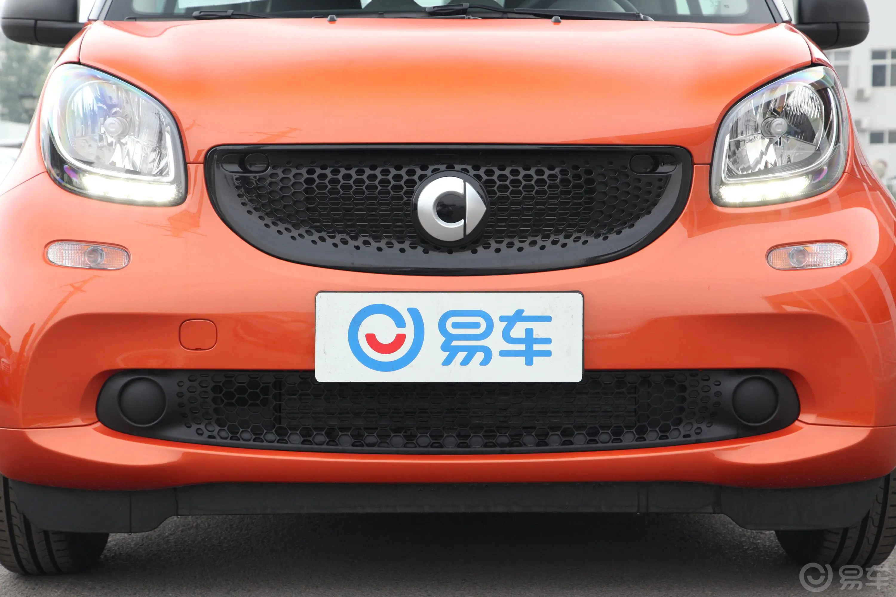 smart fortwo0.9T 66千瓦硬顶动擎版 国VI外观